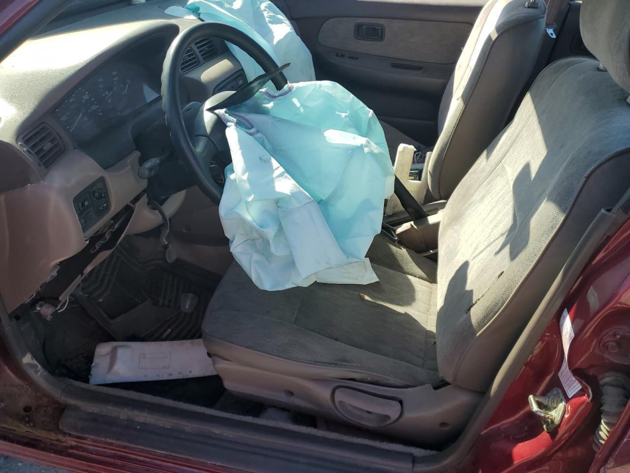1997 Nissan Sentra Base Maroon vin: 1N4AB41D0VC751439