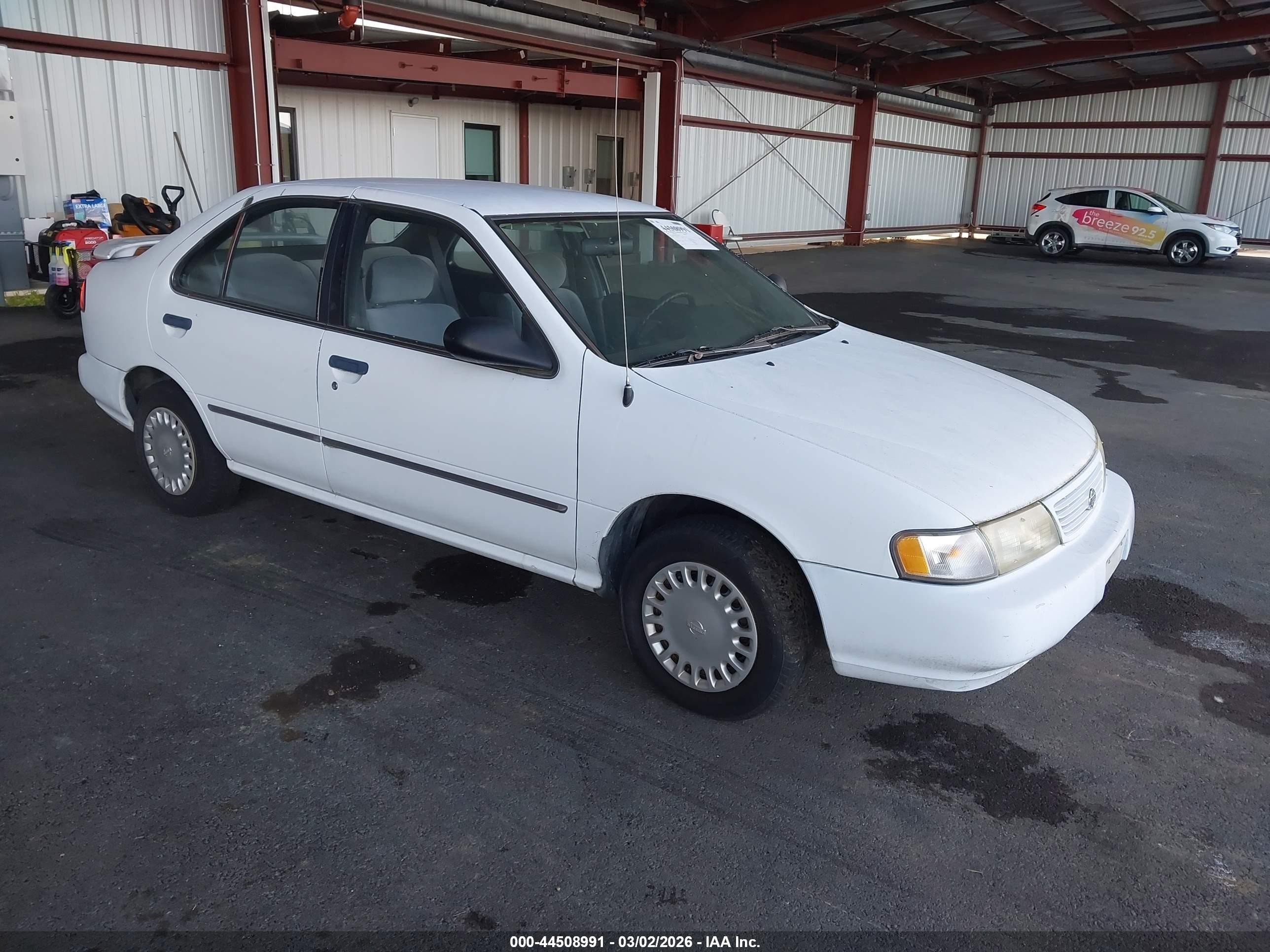 1997 Nissan Sentra Gle/gxe/xe White vin: 1N4AB41D0VC778978