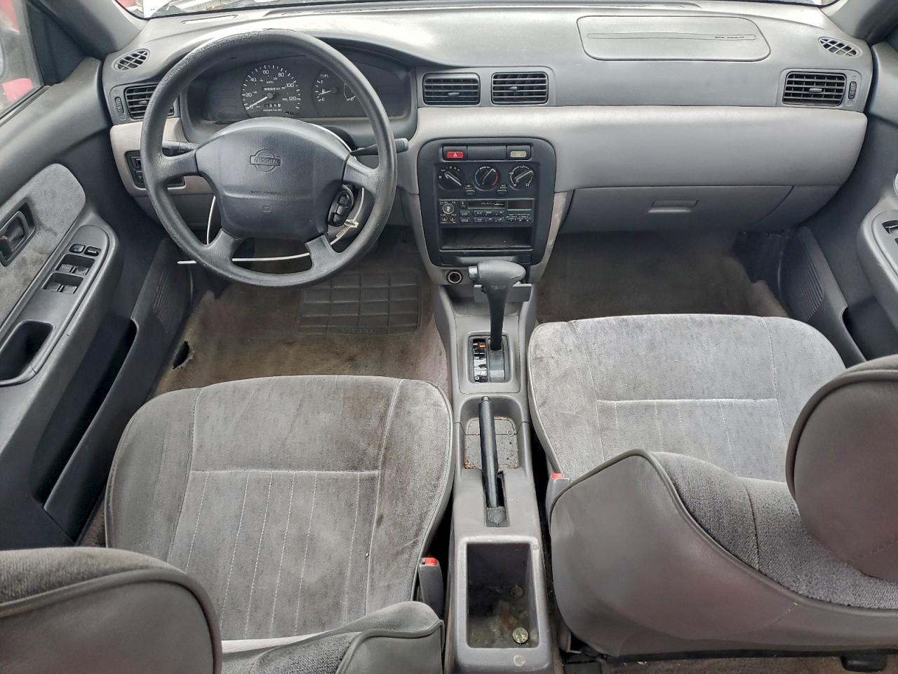 1995 Nissan Sentra Base Tan vin: 1N4AB41D1SC760369