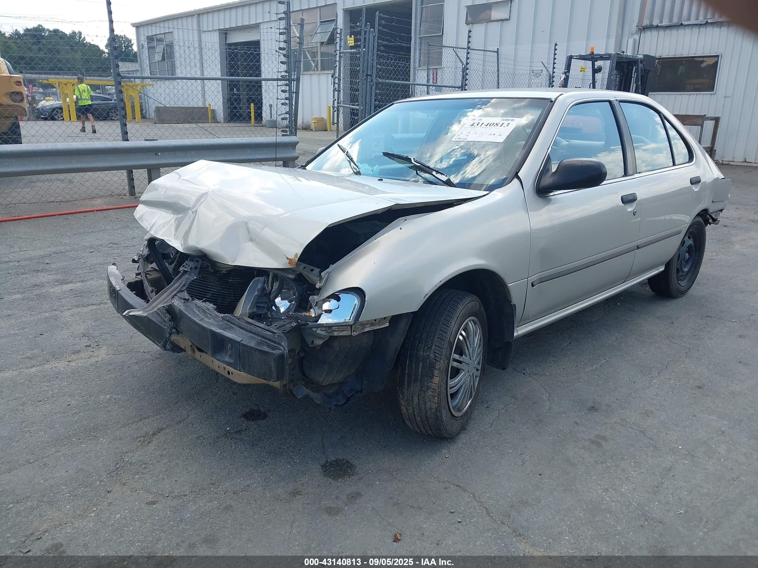 1998 Nissan Sentra Gle/gxe/xe Gray vin: 1N4AB41D1WC758983