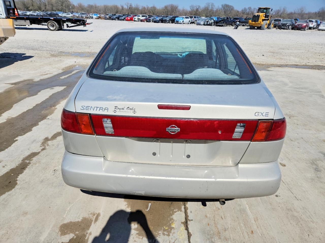 1997 Nissan Sentra Base Серебряный vin: 1N4AB41D3VC735588