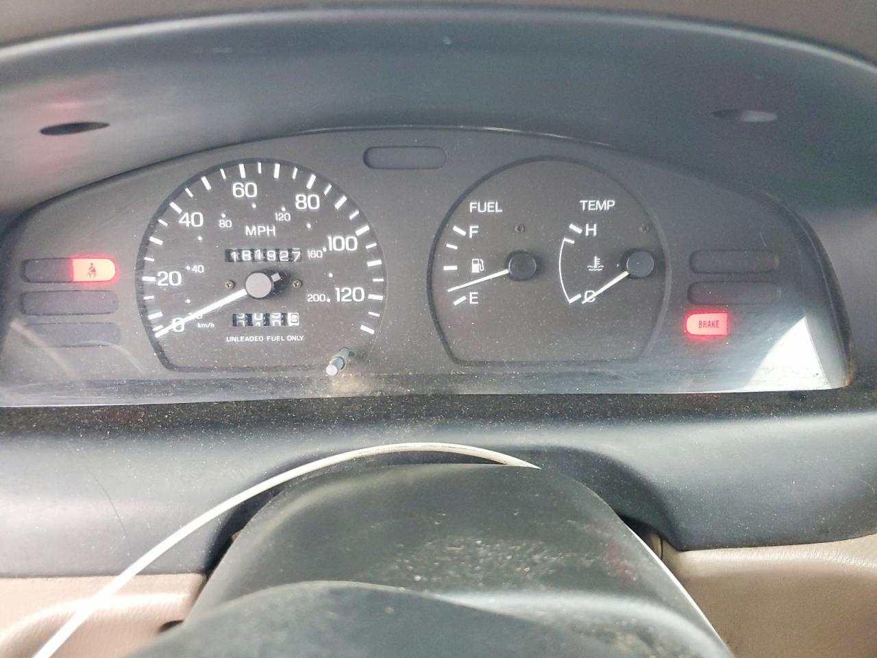 1997 Nissan Sentra Base Silver vin: 1N4AB41D3VC746221