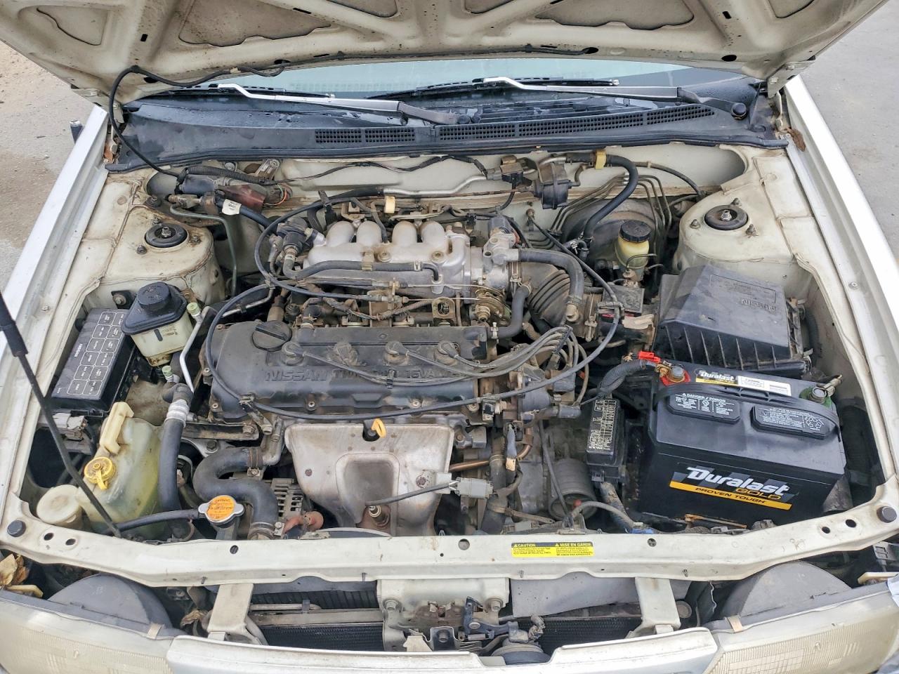 1997 Nissan Sentra Base Silver vin: 1N4AB41D3VC746221