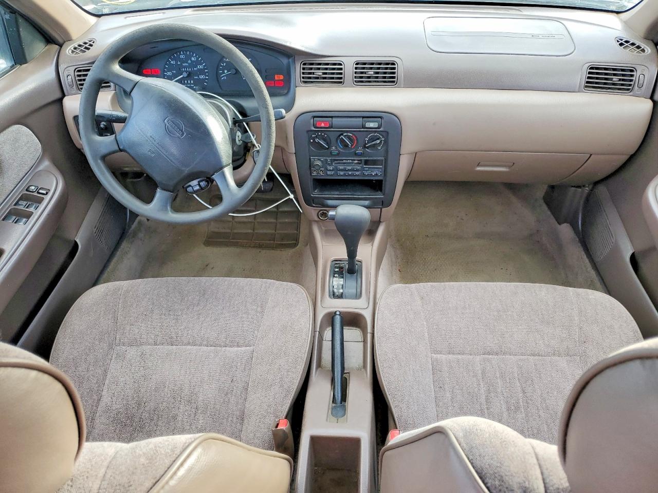 1997 Nissan Sentra Base Silver vin: 1N4AB41D3VC746221