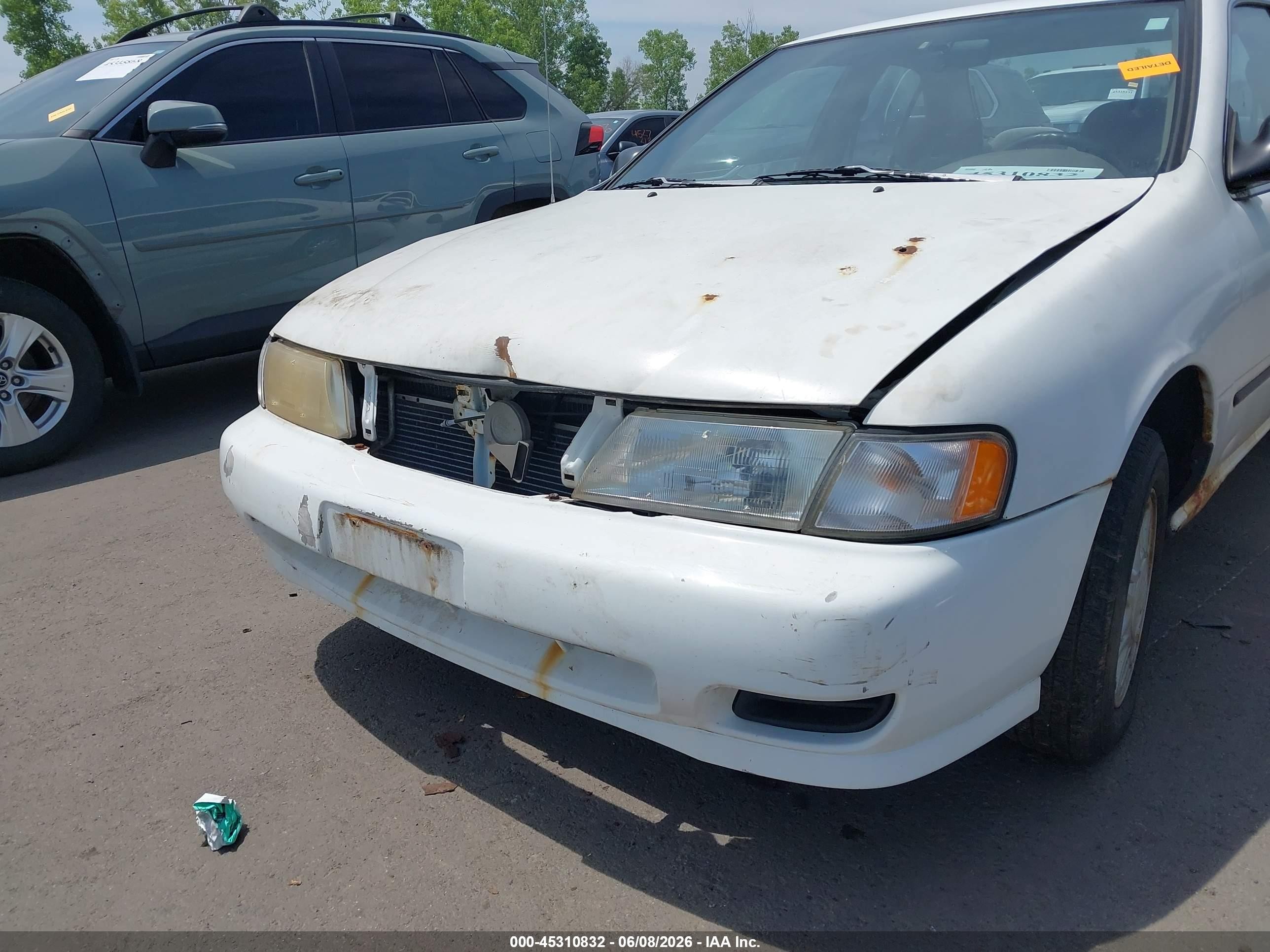 1997 Nissan Sentra   White vin: 1N4AB41D3VC789649