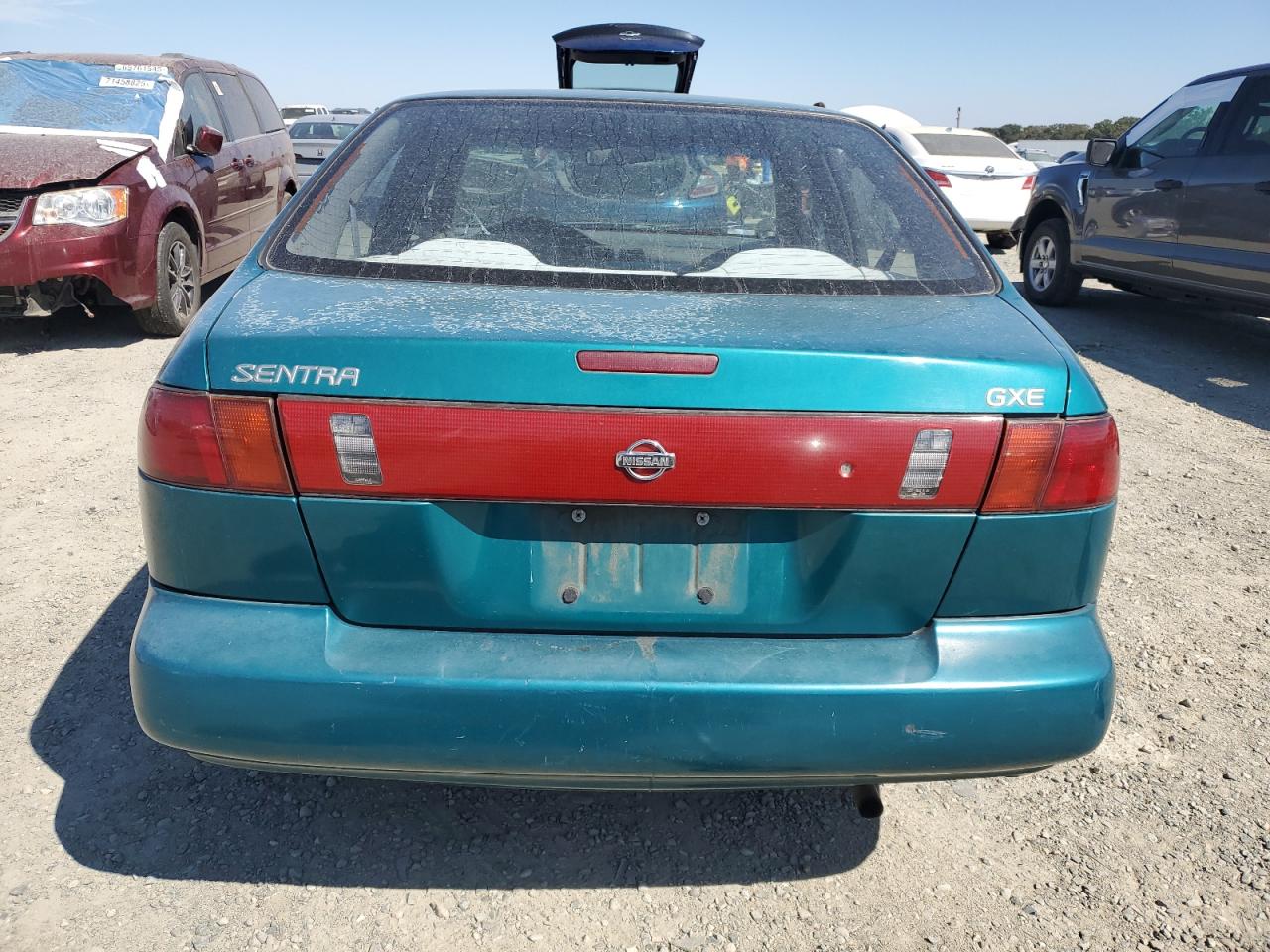 1996 Nissan Sentra E Green vin: 1N4AB41D4TC760397