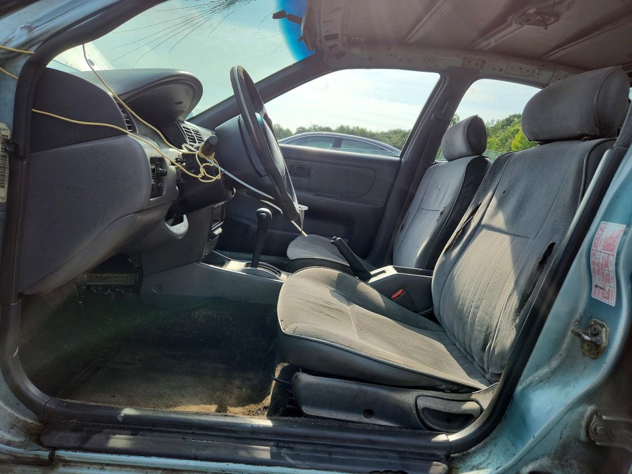 1997 Nissan Sentra Base Teal vin: 1N4AB41D4VC745790