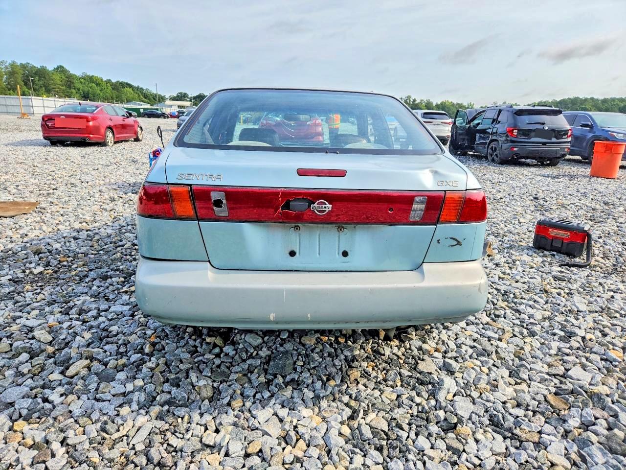 1997 Nissan Sentra Base Teal vin: 1N4AB41D4VC745790