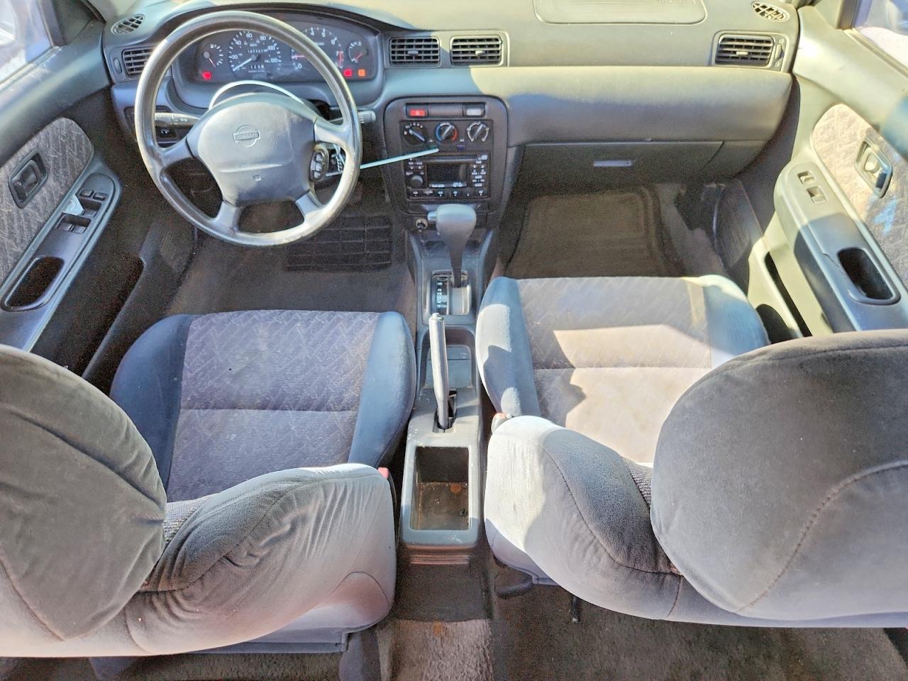1999 Nissan Sentra Xe Gray vin: 1N4AB41D4XC713697