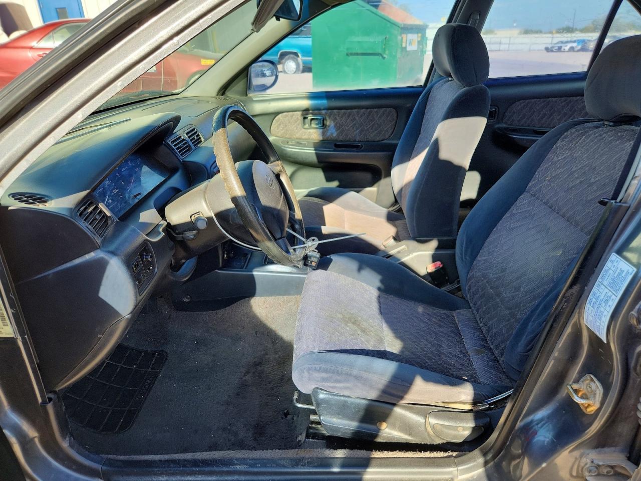 1999 Nissan Sentra Xe Gray vin: 1N4AB41D4XC713697