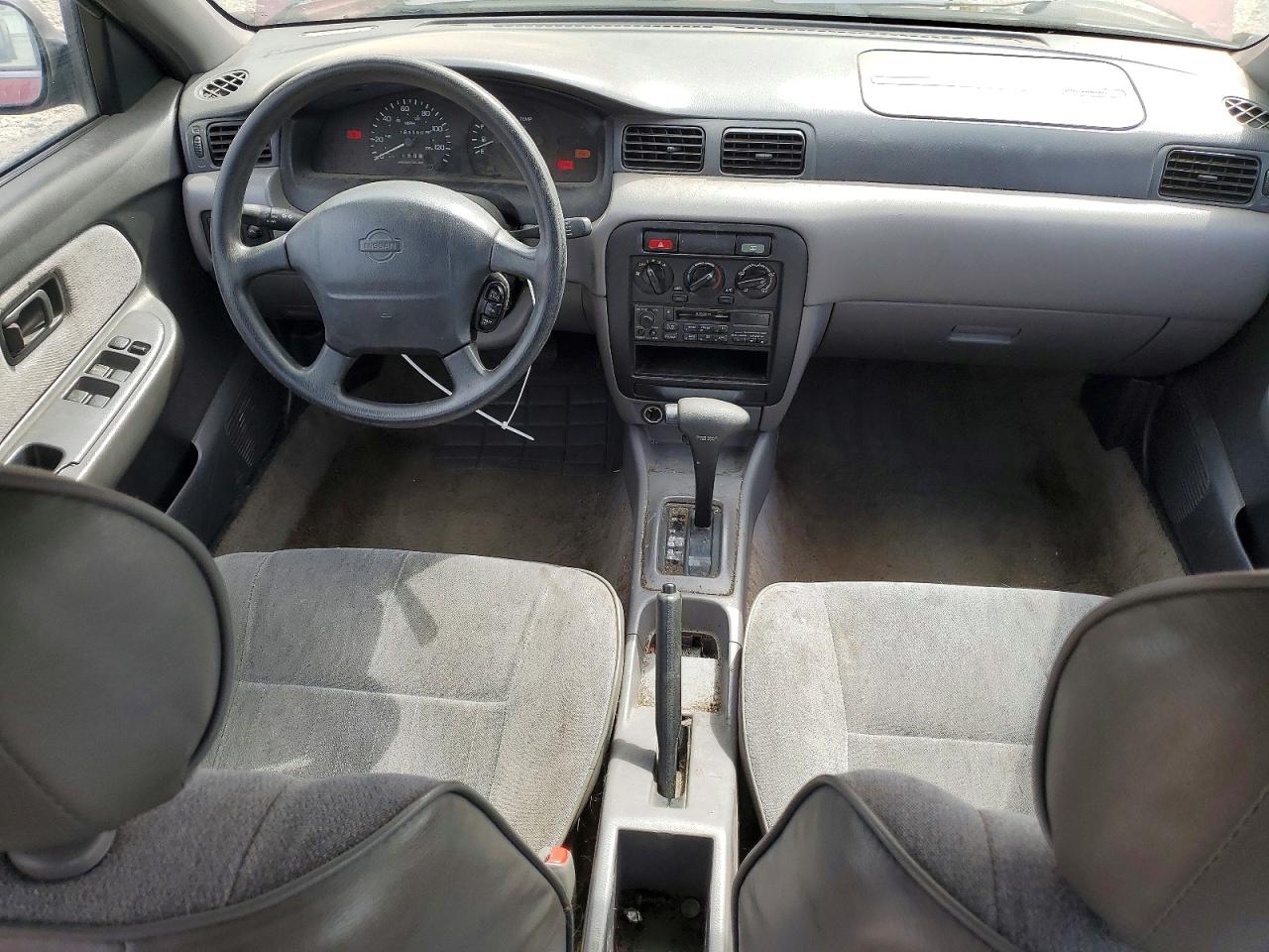 1995 Nissan Sentra Base Burgundy vin: 1N4AB41D5SC754722