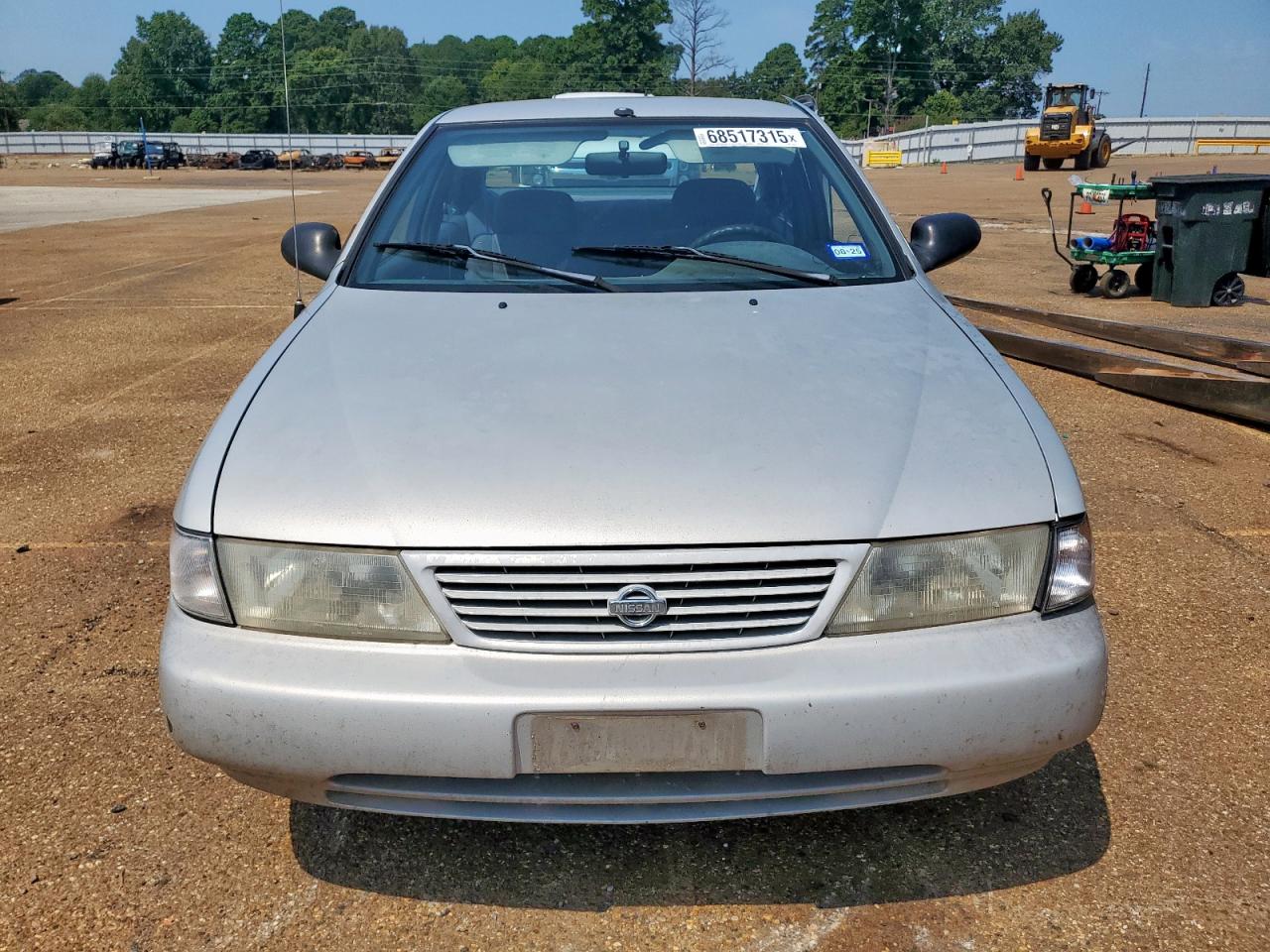 1995 Nissan Sentra Base Silver vin: 1N4AB41D5SC761945