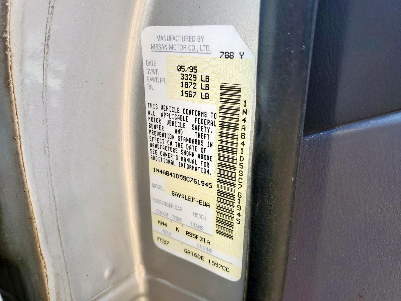 1995 Nissan Sentra Base Silver vin: 1N4AB41D5SC761945