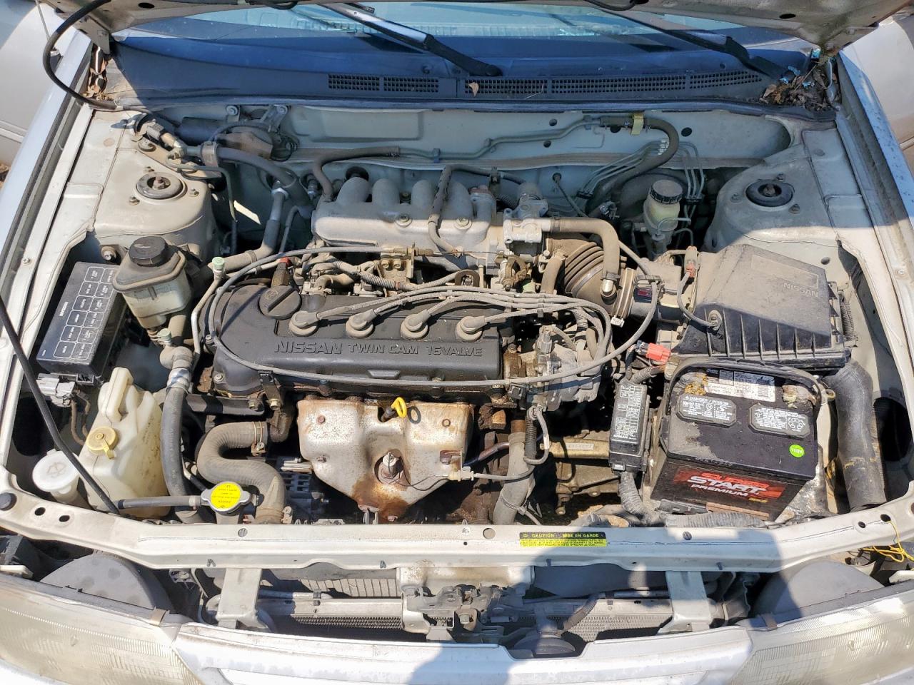 1995 Nissan Sentra Base Silver vin: 1N4AB41D5SC761945