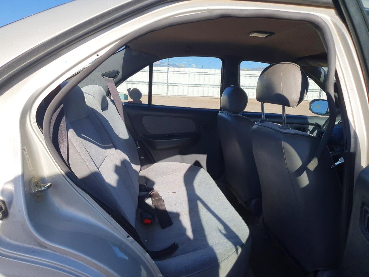 1997 Nissan Sentra Base Silver vin: 1N4AB41D5VC741361