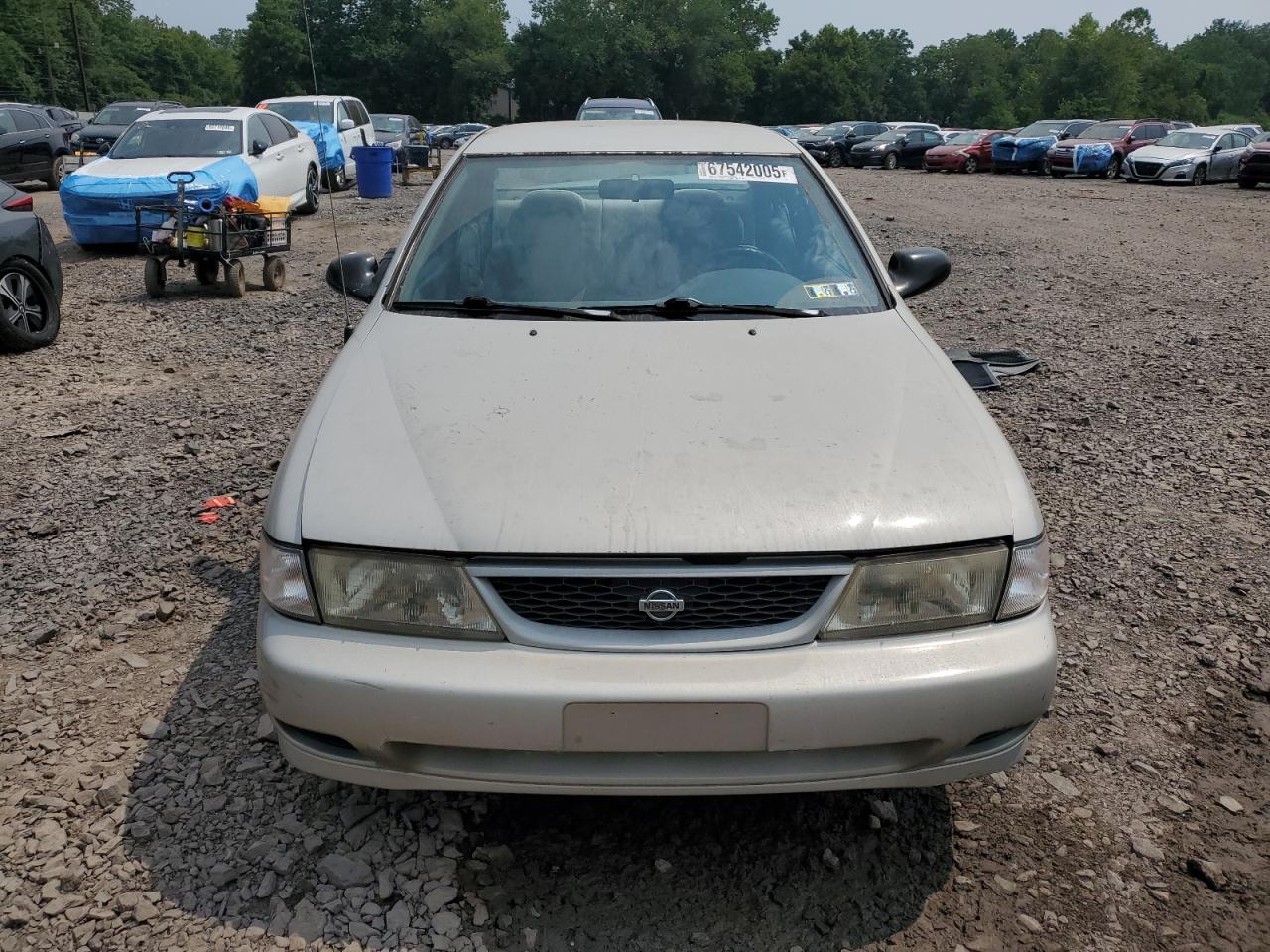 1998 Nissan Sentra E Серебряный vin: 1N4AB41D5WC729230