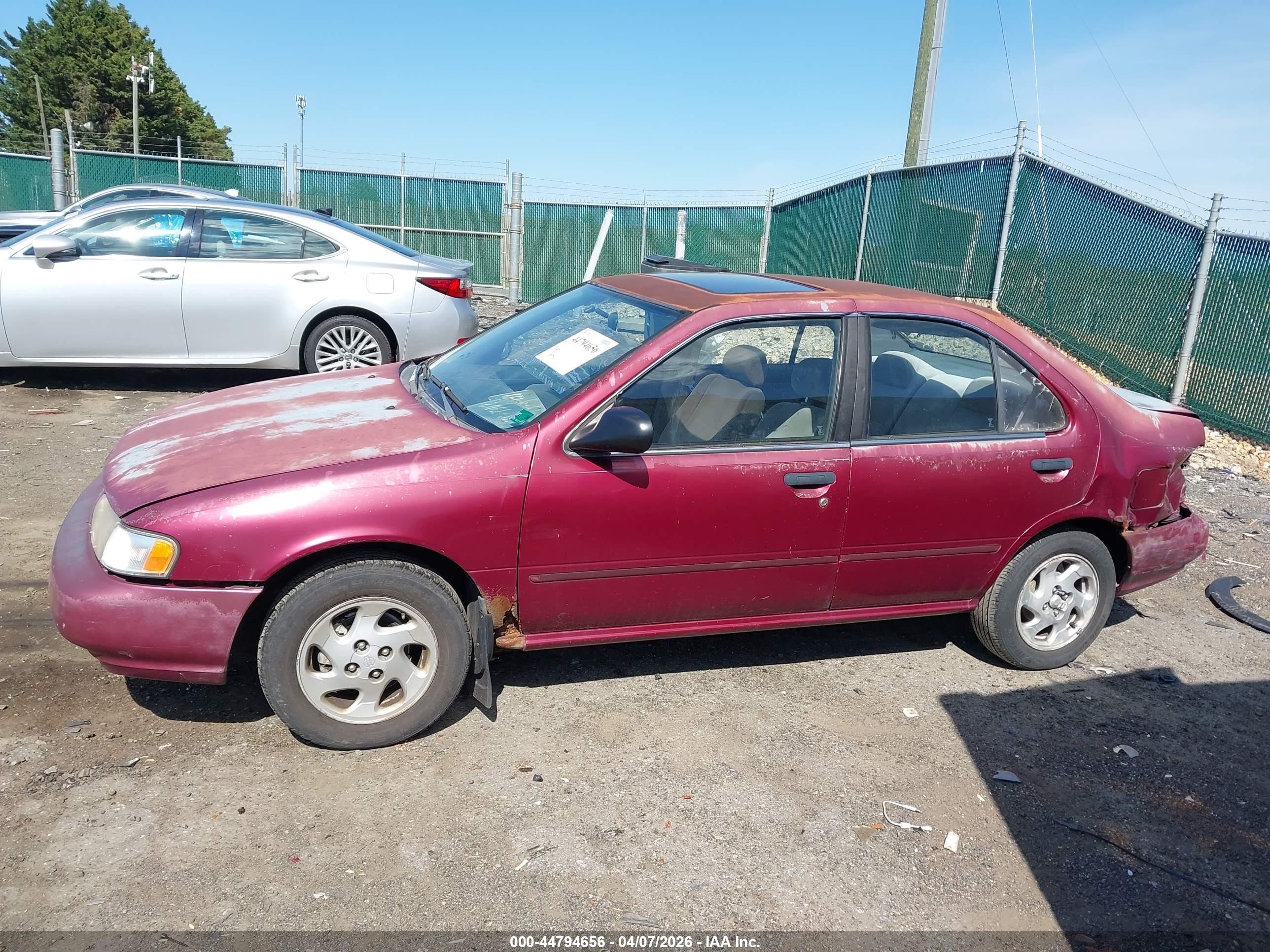 1995 Nissan Sentra Xe/gxe/gle Maroon vin: 1N4AB41D6SC779631