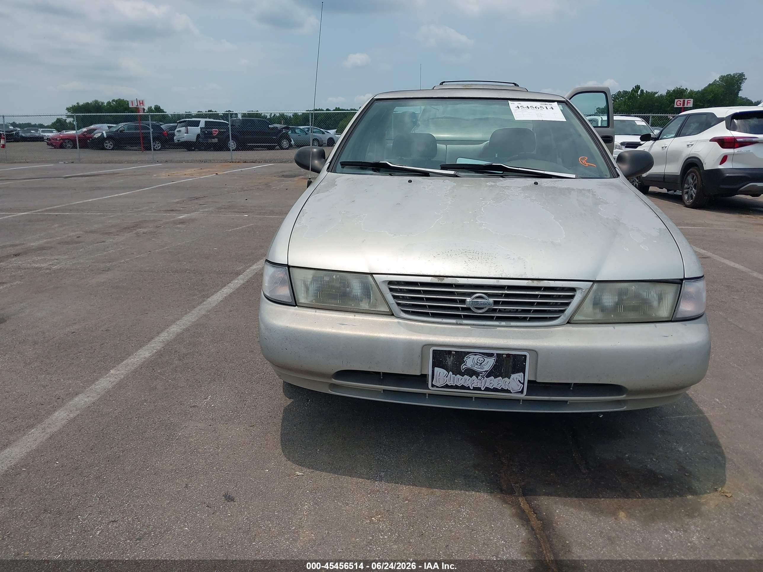 1996 Nissan Sentra E/xe/gxe/gle Tan vin: 1N4AB41D6TC787147
