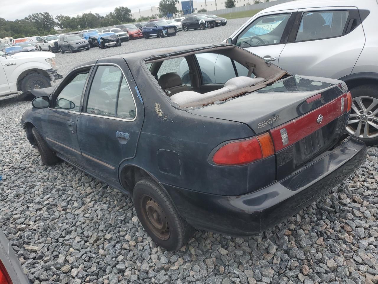 1995 Nissan Sentra Base Black vin: 1N4AB41D7SC728817