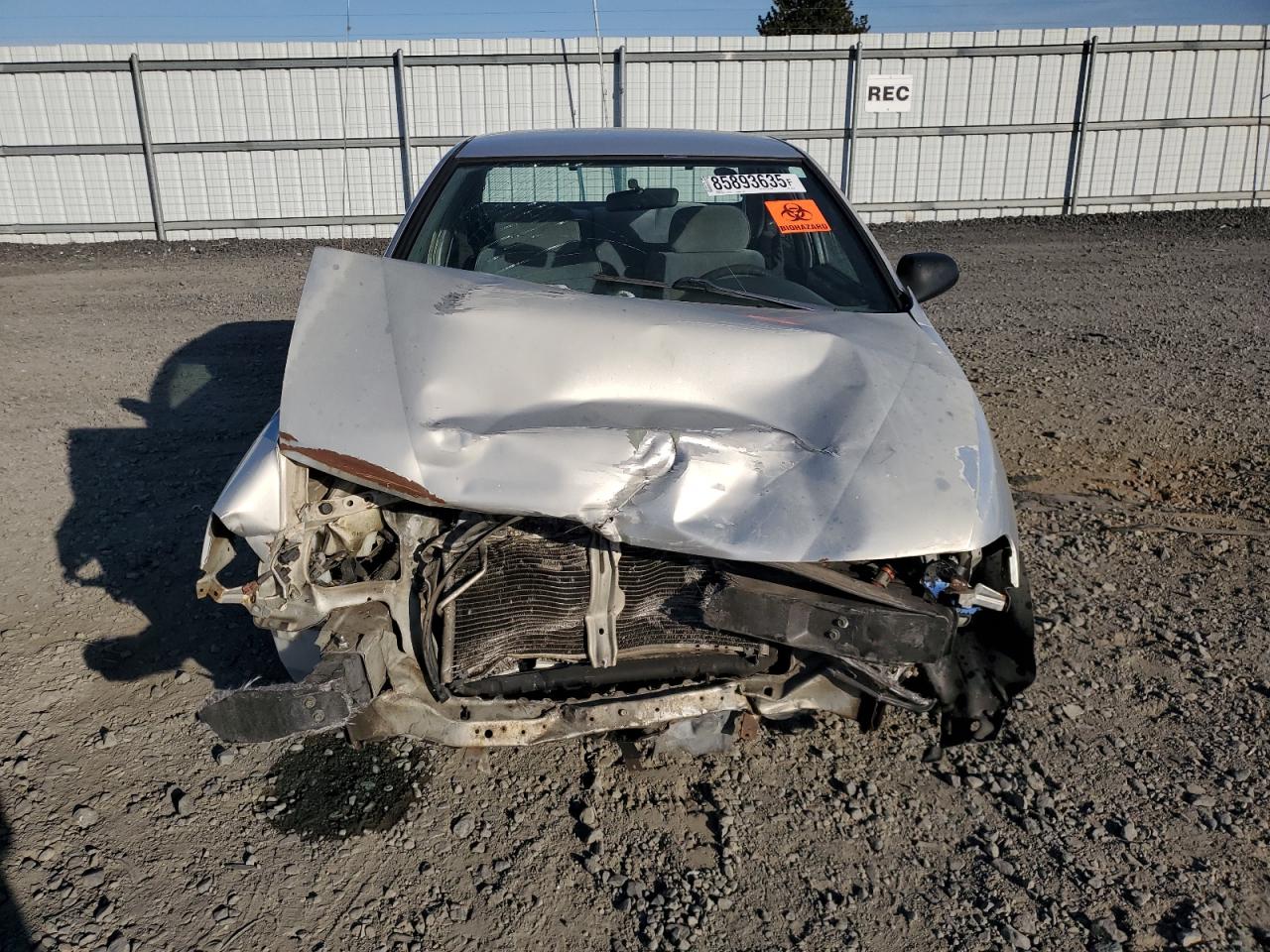 1995 Nissan Sentra Base Silver vin: 1N4AB41D7SC740739