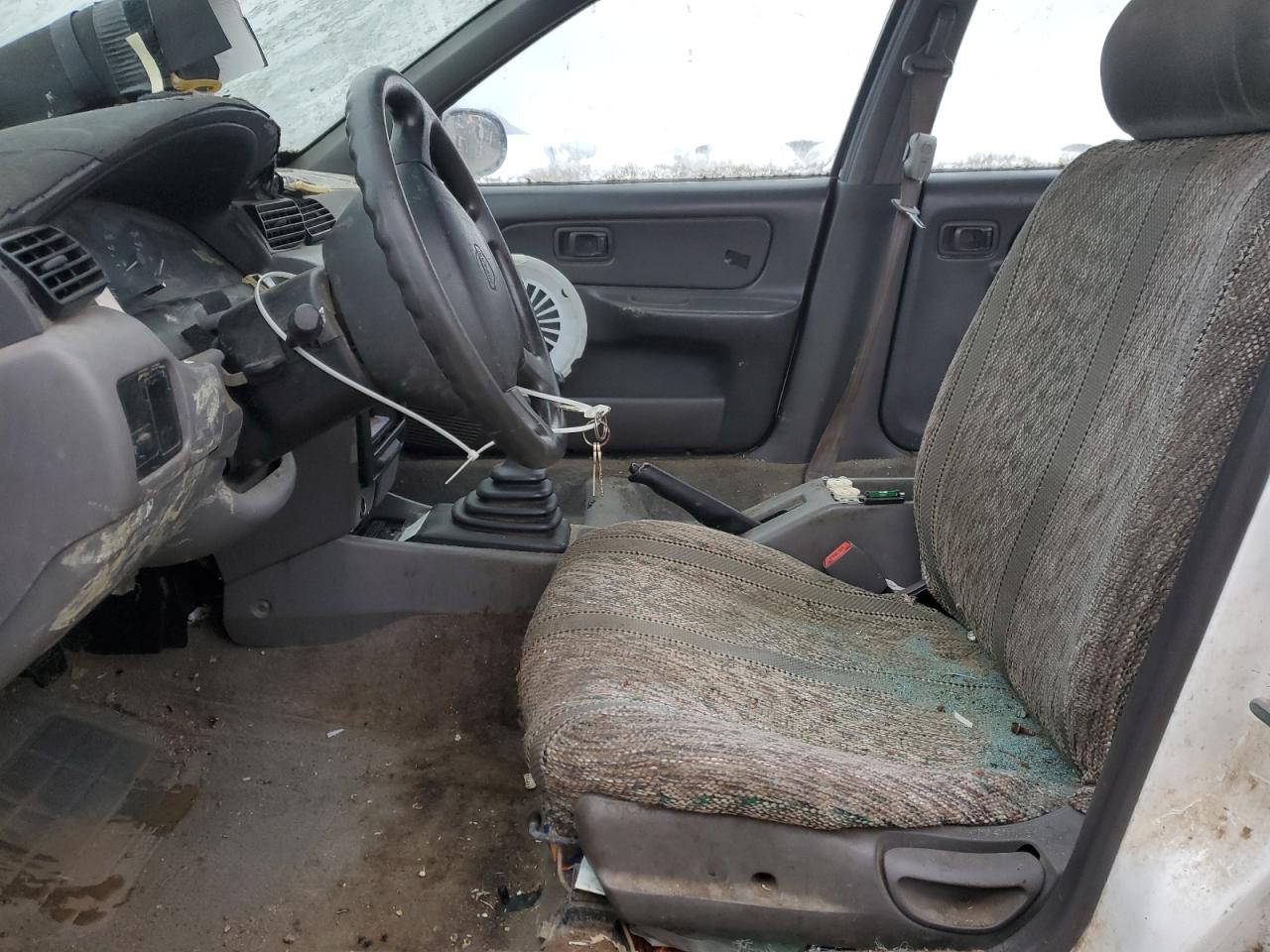 1997 Nissan Sentra Base White vin: 1N4AB41D7VC785703