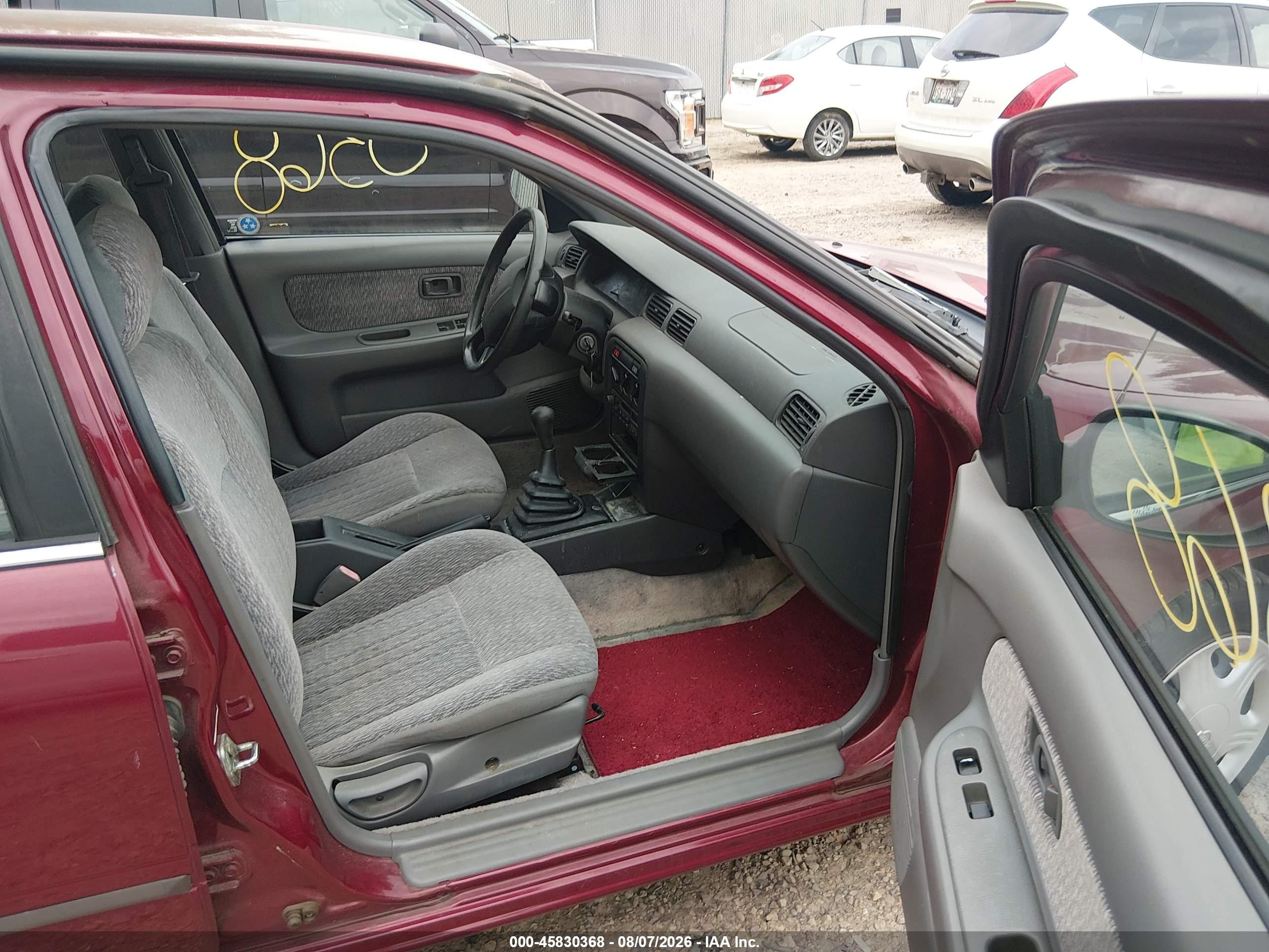 1998 Nissan Sentra Gle/gxe/xe Maroon vin: 1N4AB41D7WC717581