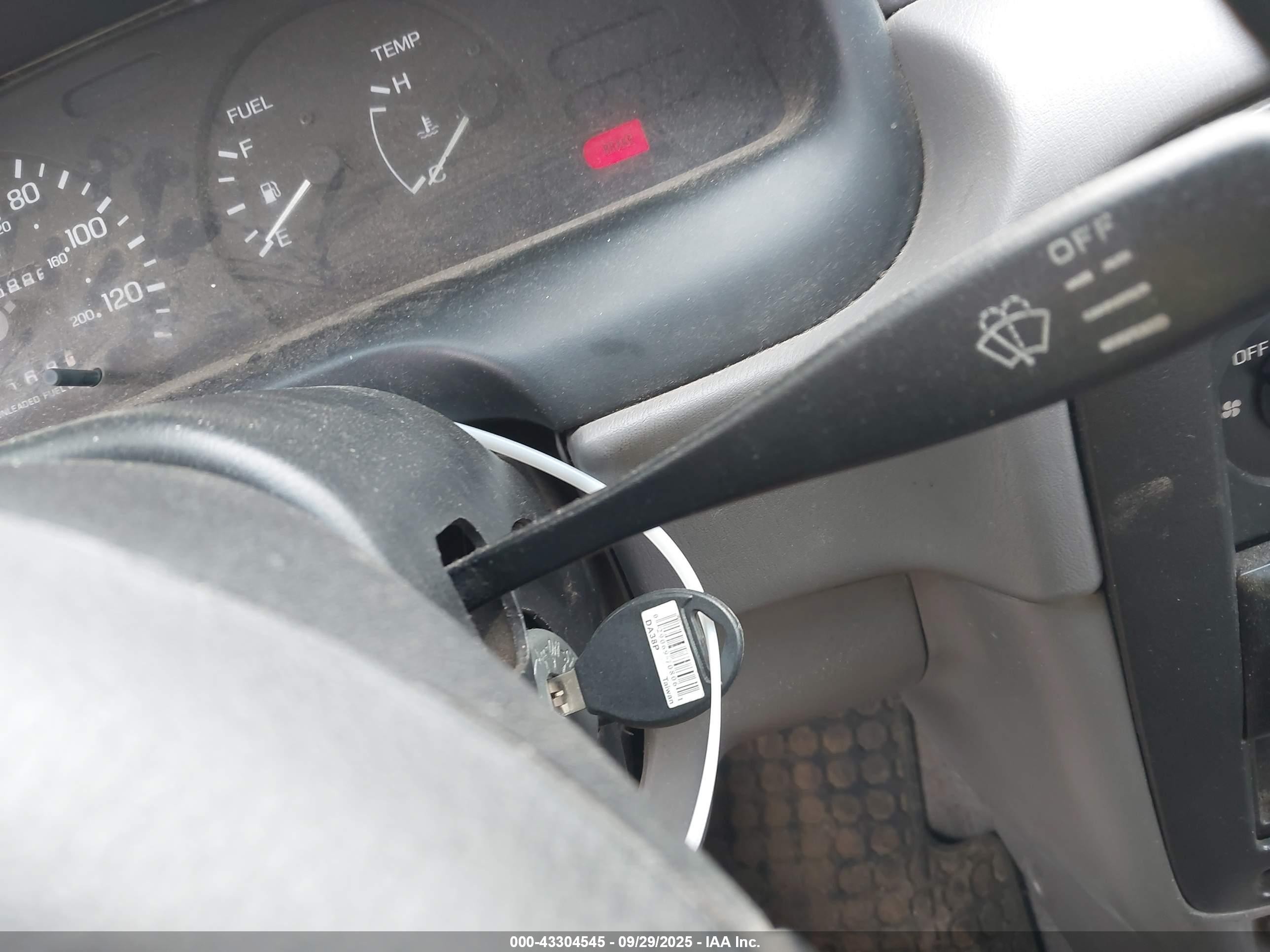 1996 Nissan Sentra E/xe/gxe/gle Зеленый vin: 1N4AB41D8TC709341