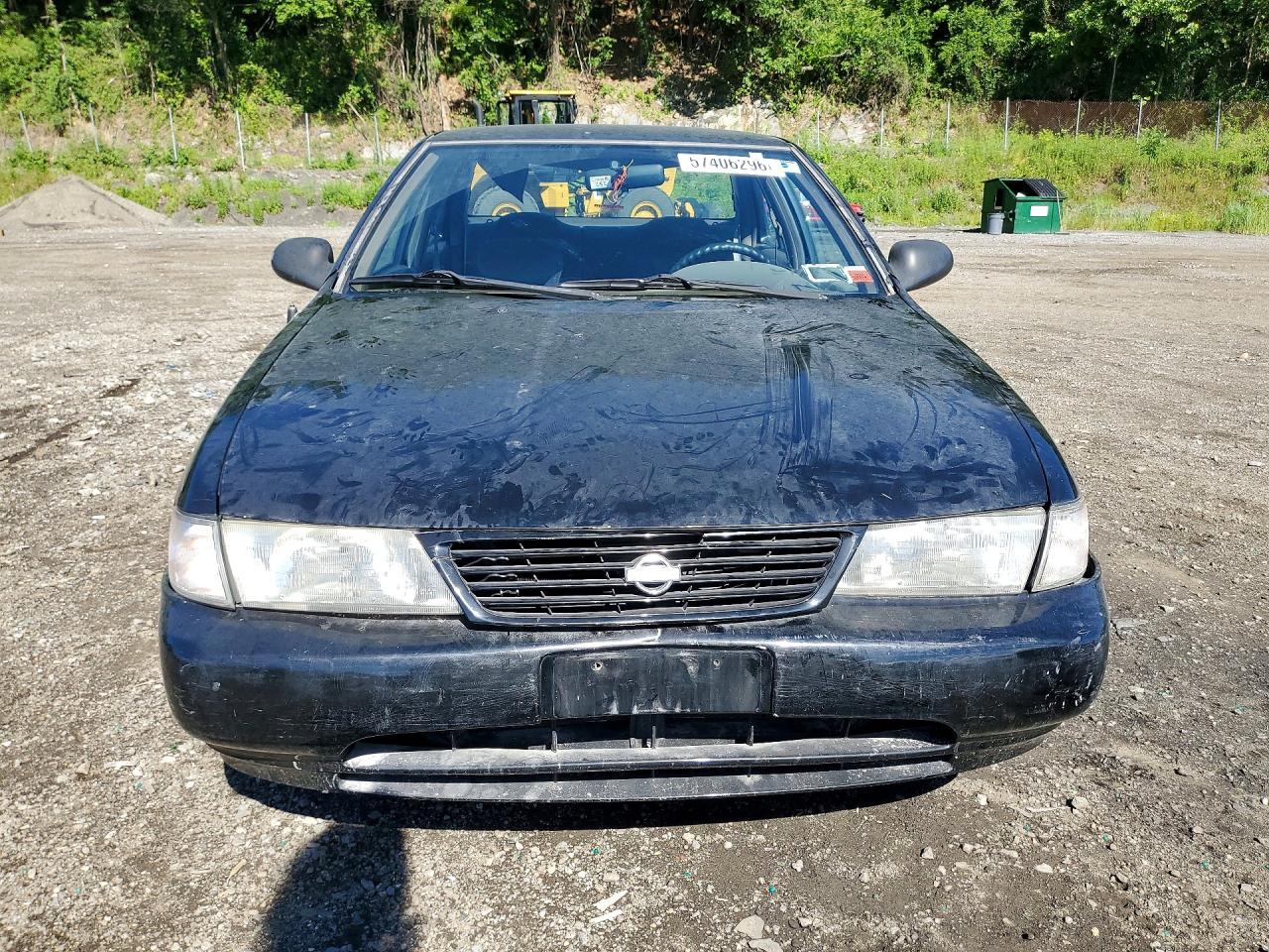 1996 Nissan Sentra Base Черный vin: 1N4AB41D8TC800092