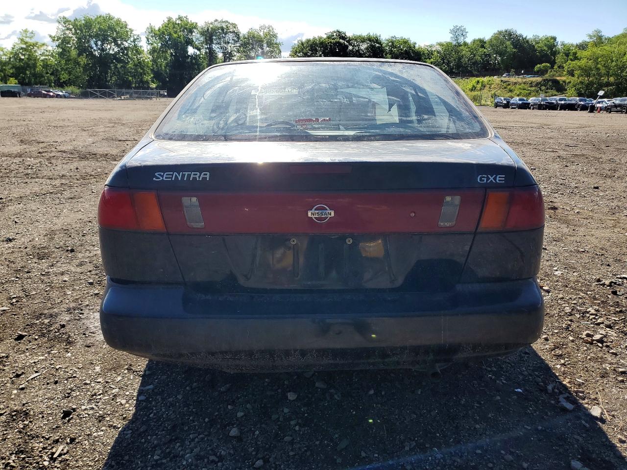 1996 Nissan Sentra Base Черный vin: 1N4AB41D8TC800092