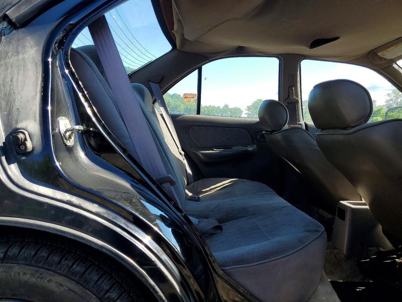1996 Nissan Sentra Base Черный vin: 1N4AB41D8TC800092