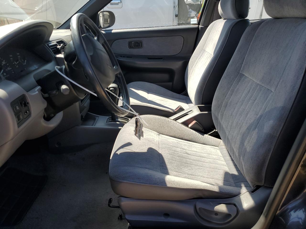 1997 Nissan Sentra Base Gray vin: 1N4AB41D8VC736722
