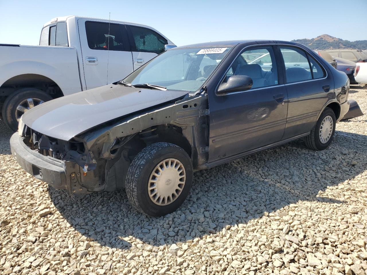 1997 Nissan Sentra Base Gray vin: 1N4AB41D8VC736722