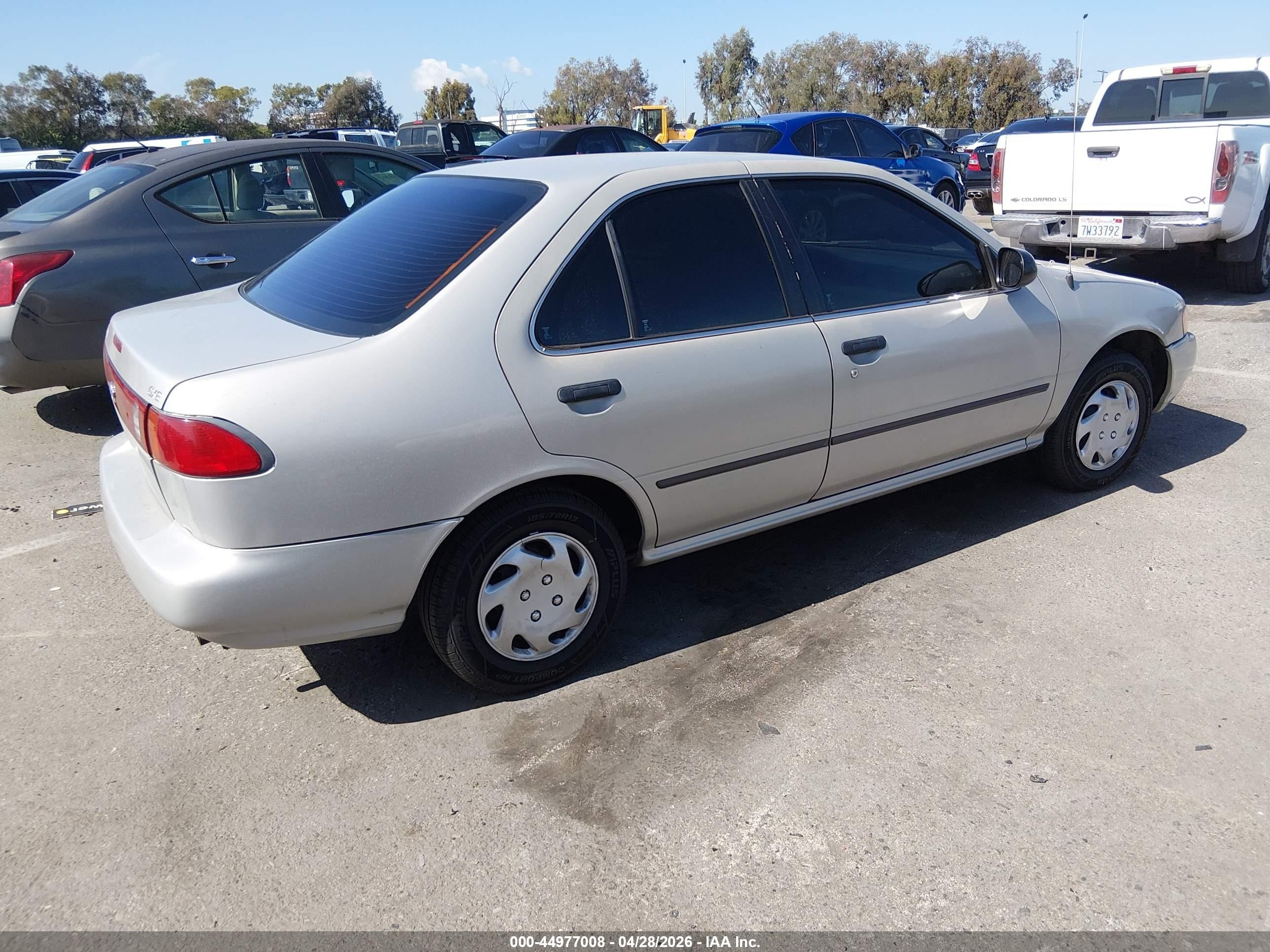 1997 Nissan Sentra Gle/gxe/xe Champagne vin: 1N4AB41D8VC769140