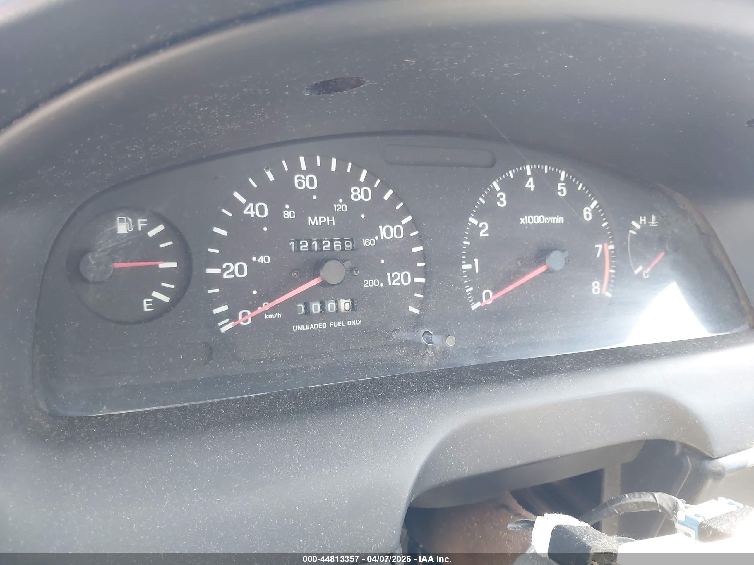 1999 Nissan Sentra Gxe/xe Silver vin: 1N4AB41D8XC726615