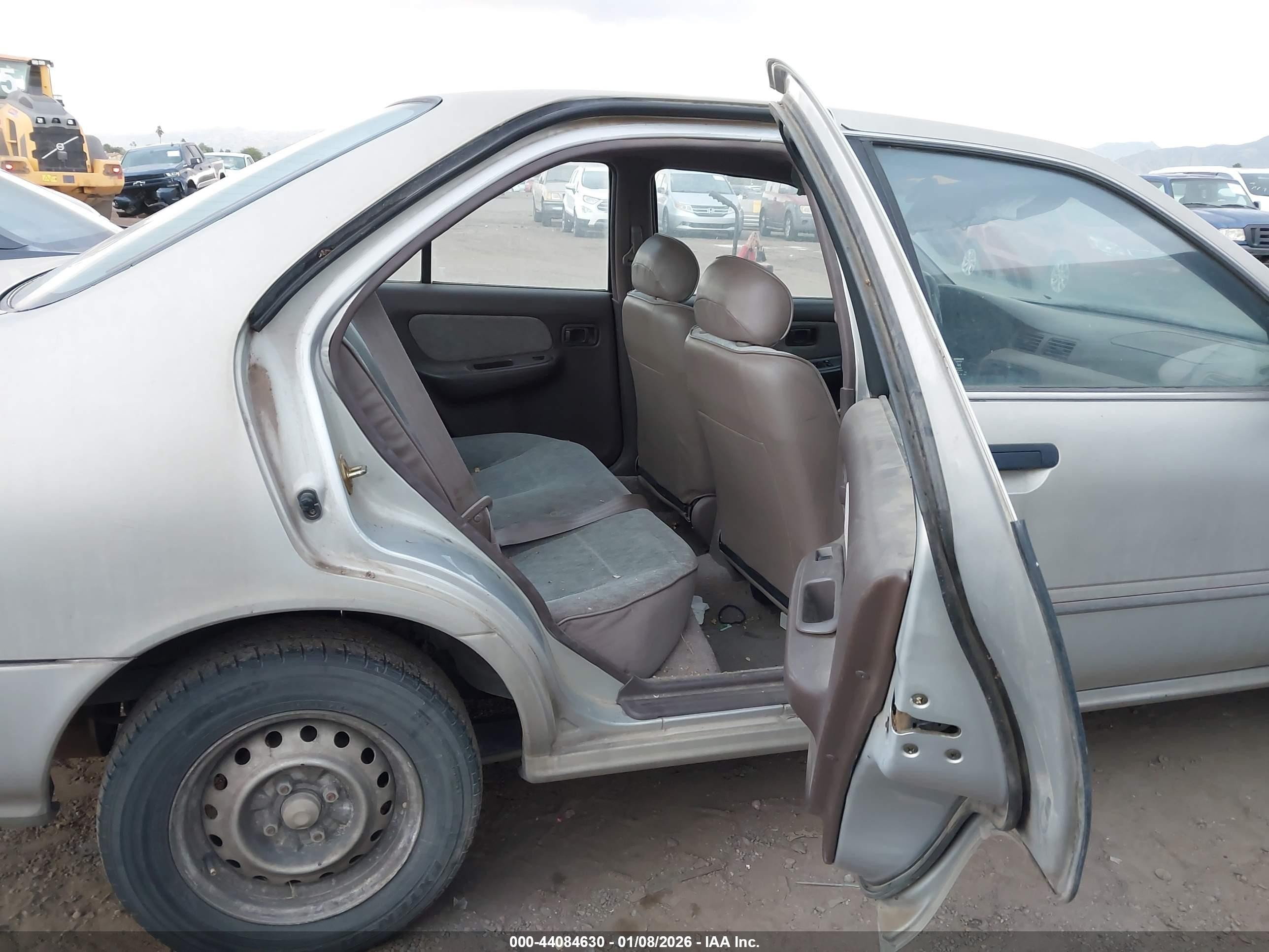1995 Nissan Sentra Xe/gxe/gle Tan vin: 1N4AB41DISC701385