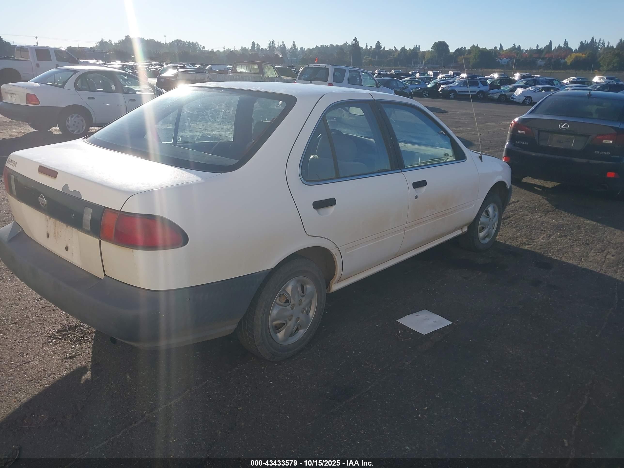 1997 Nissan Sentra Gle/gxe/xe White vin: 1N4AB41DXVC730906