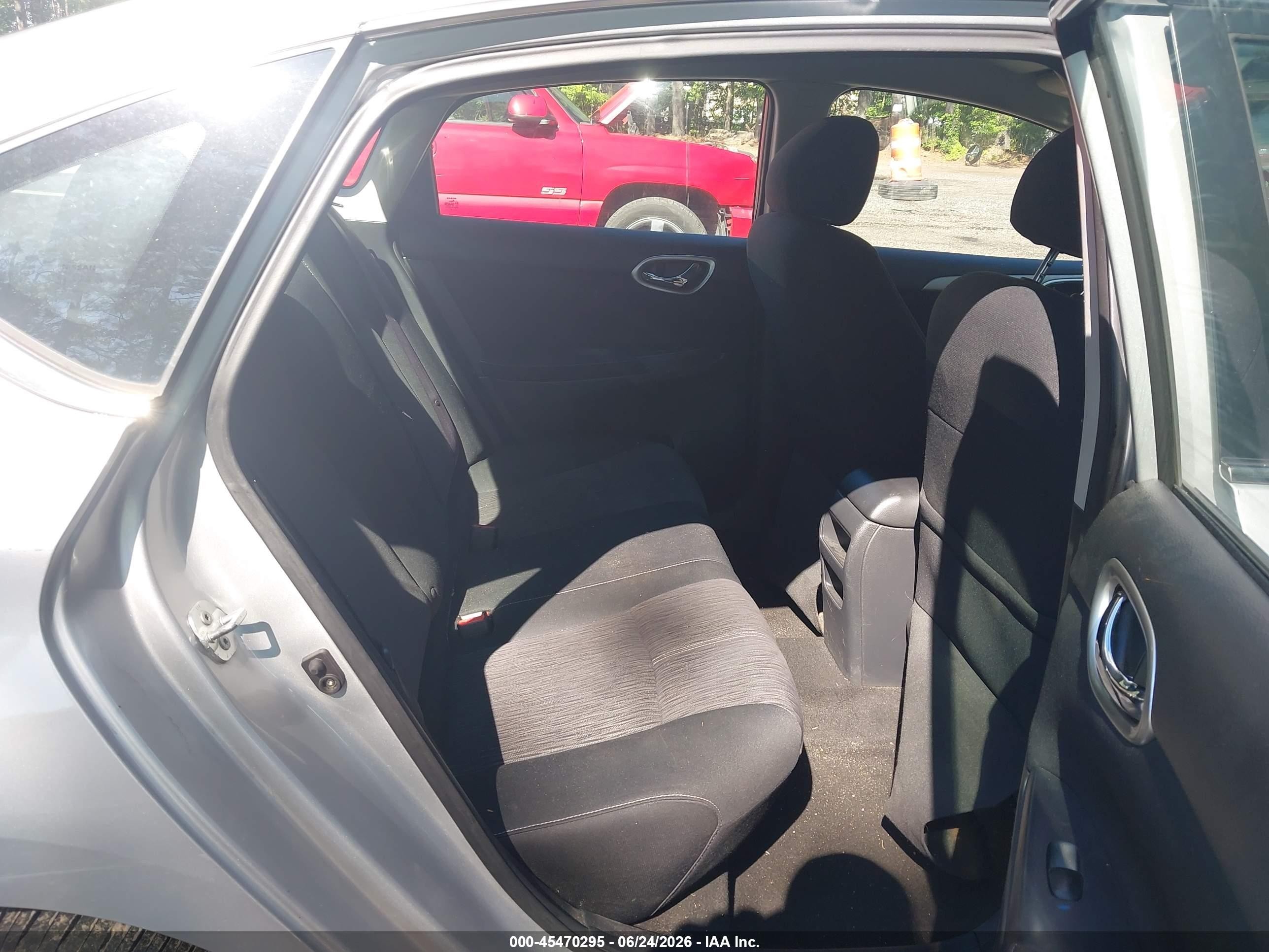 2014 Nissan Sentra Sv Silver vin: 1N4AB7AP3EN855908