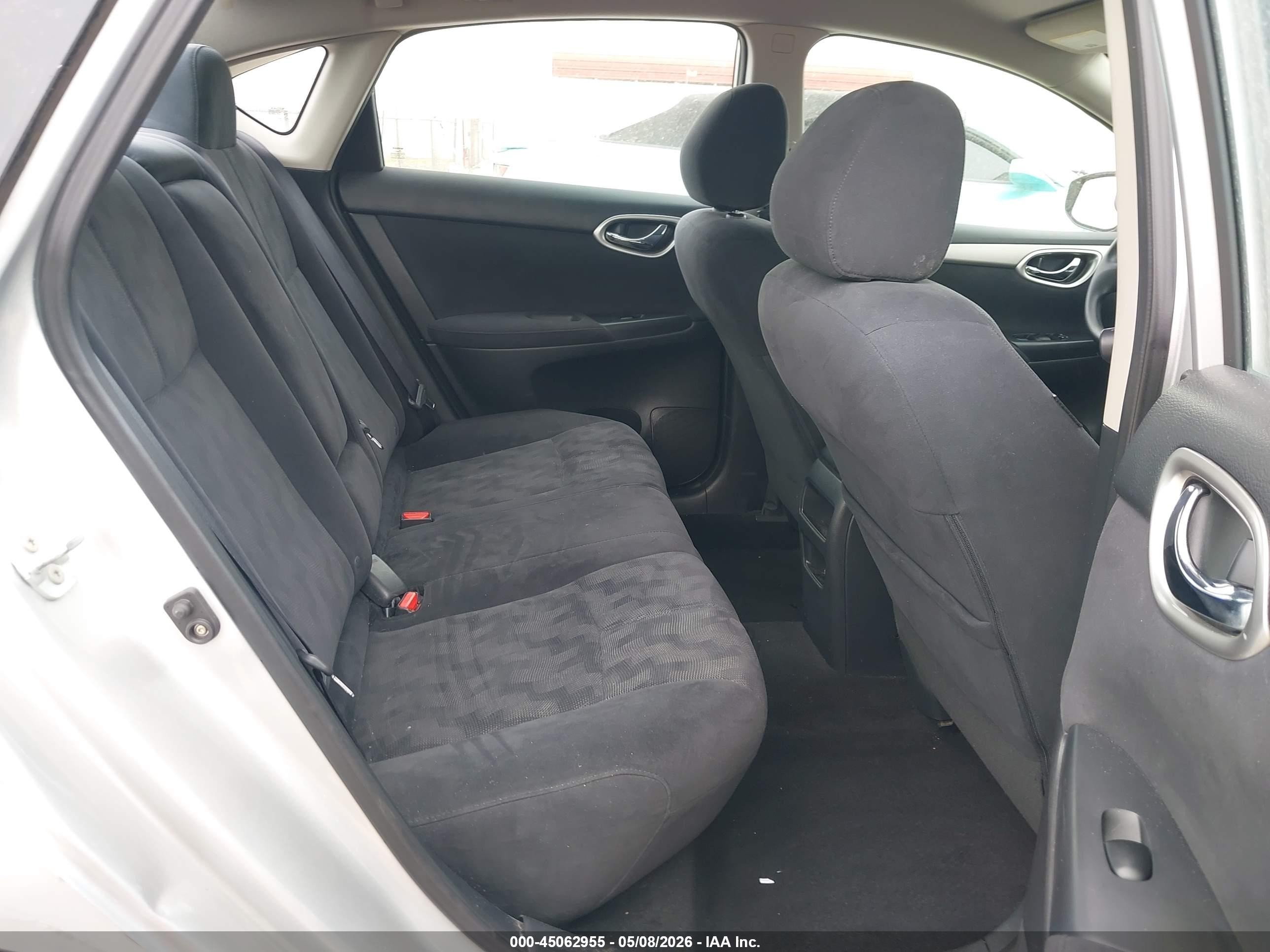2013 Nissan Sentra Sv Silver vin: 1N4AB7AP5DN905674