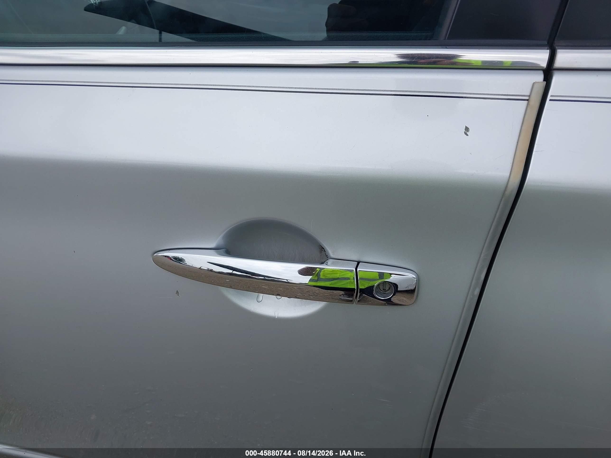 2013 Nissan Sentra Sv Серебряный vin: 1N4AB7APXDN904214
