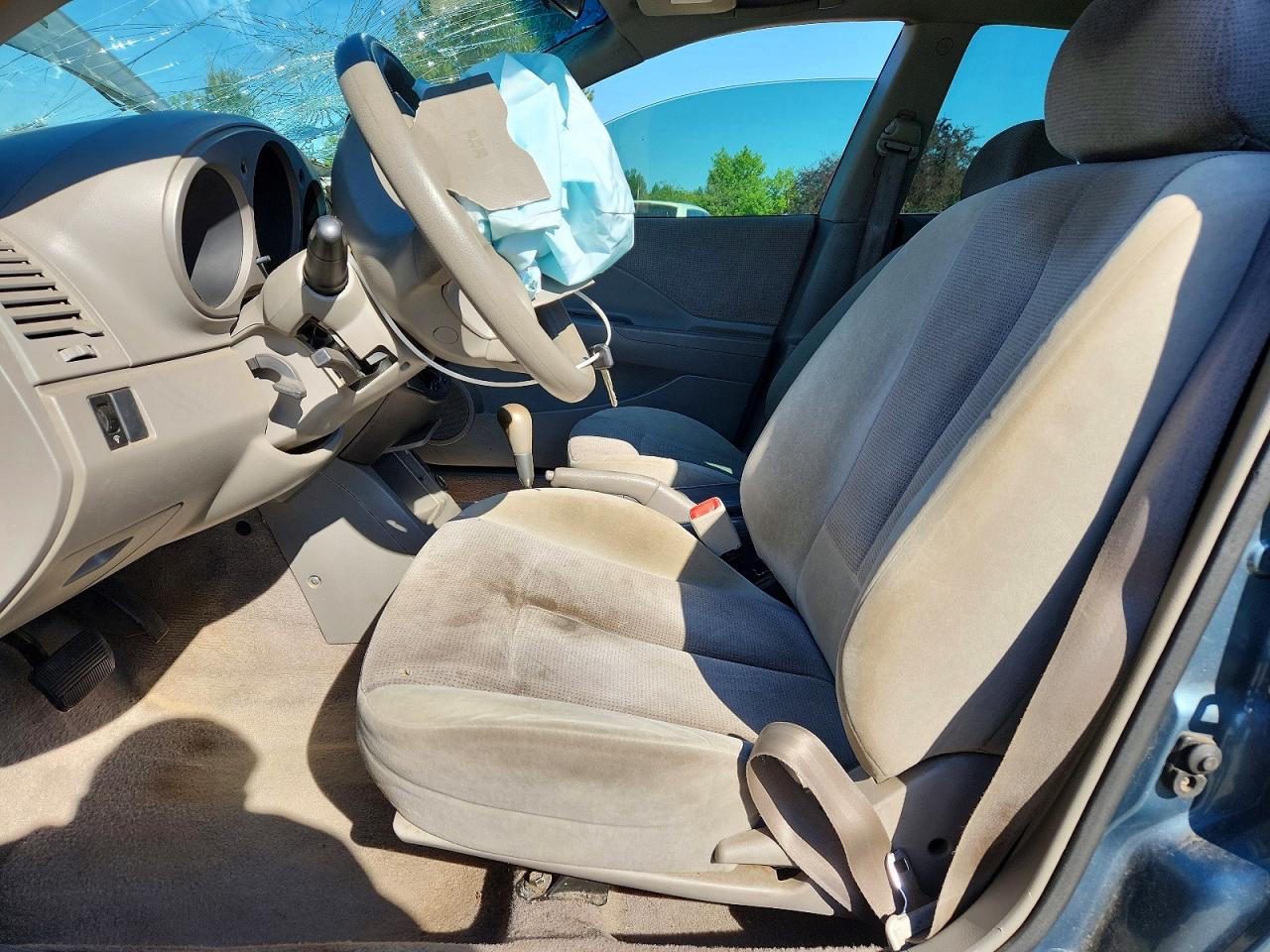 2002 Nissan Altima 2.5 Teal vin: 1N4AL11D02C100058