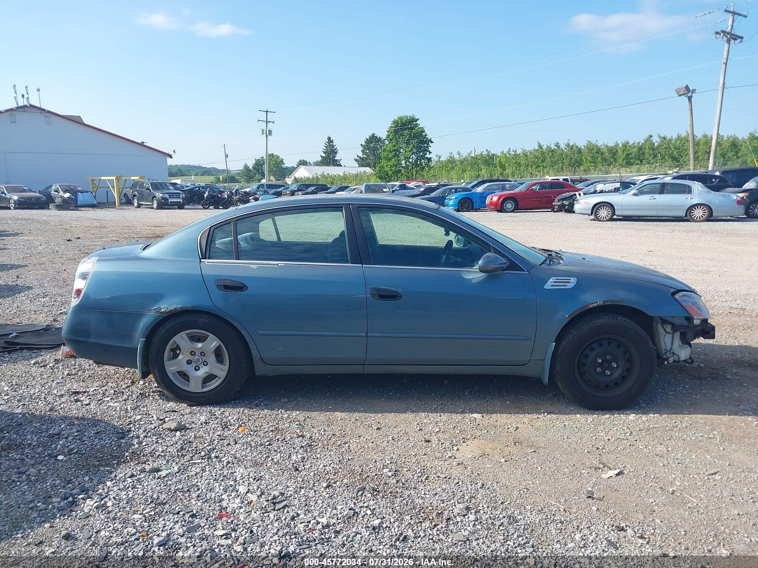 2002 Nissan Altima 2.5 S Blue vin: 1N4AL11D02C229546