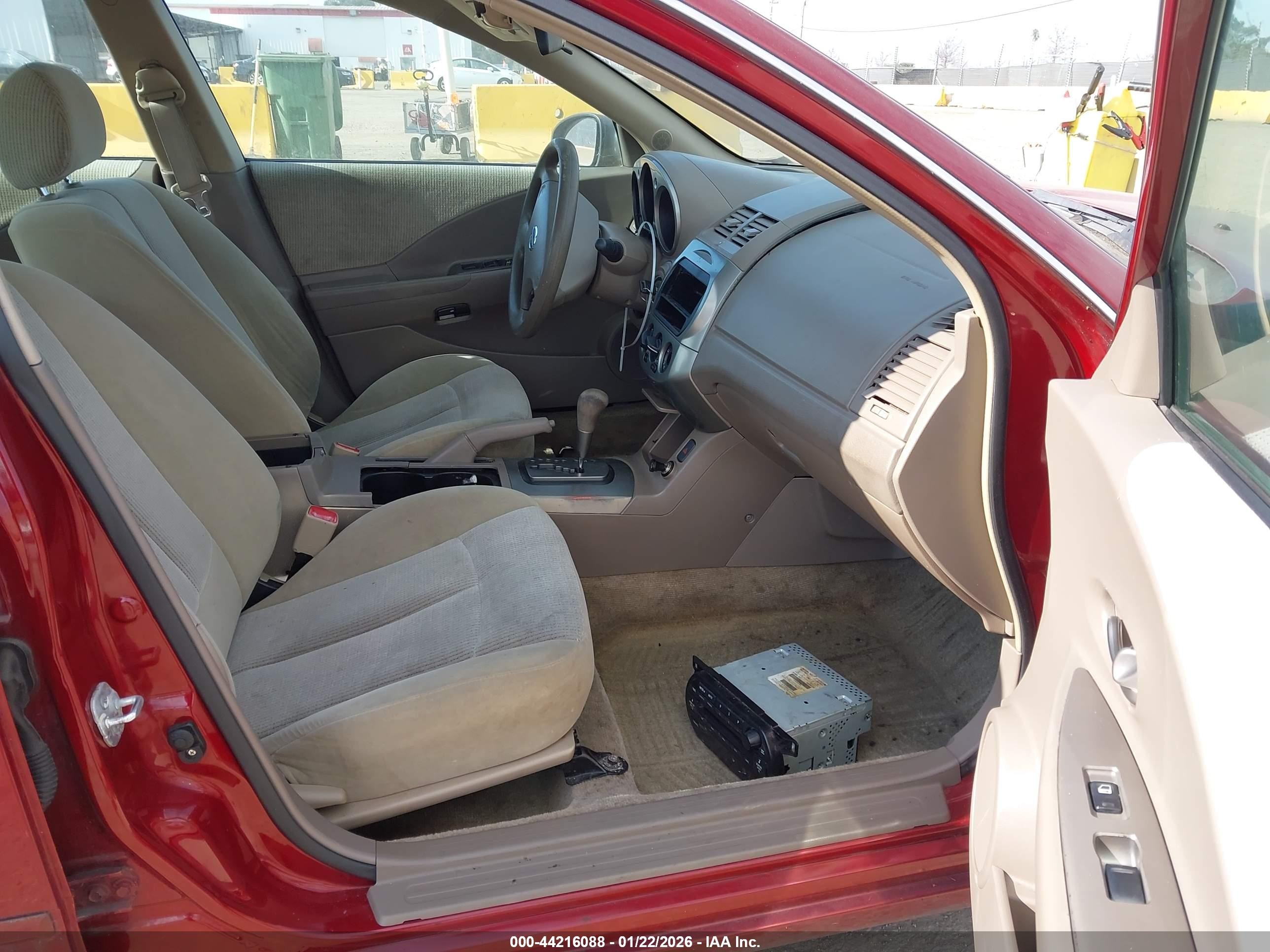 2003 Nissan Altima 2.5 S Бордовый vin: 1N4AL11D03C182780