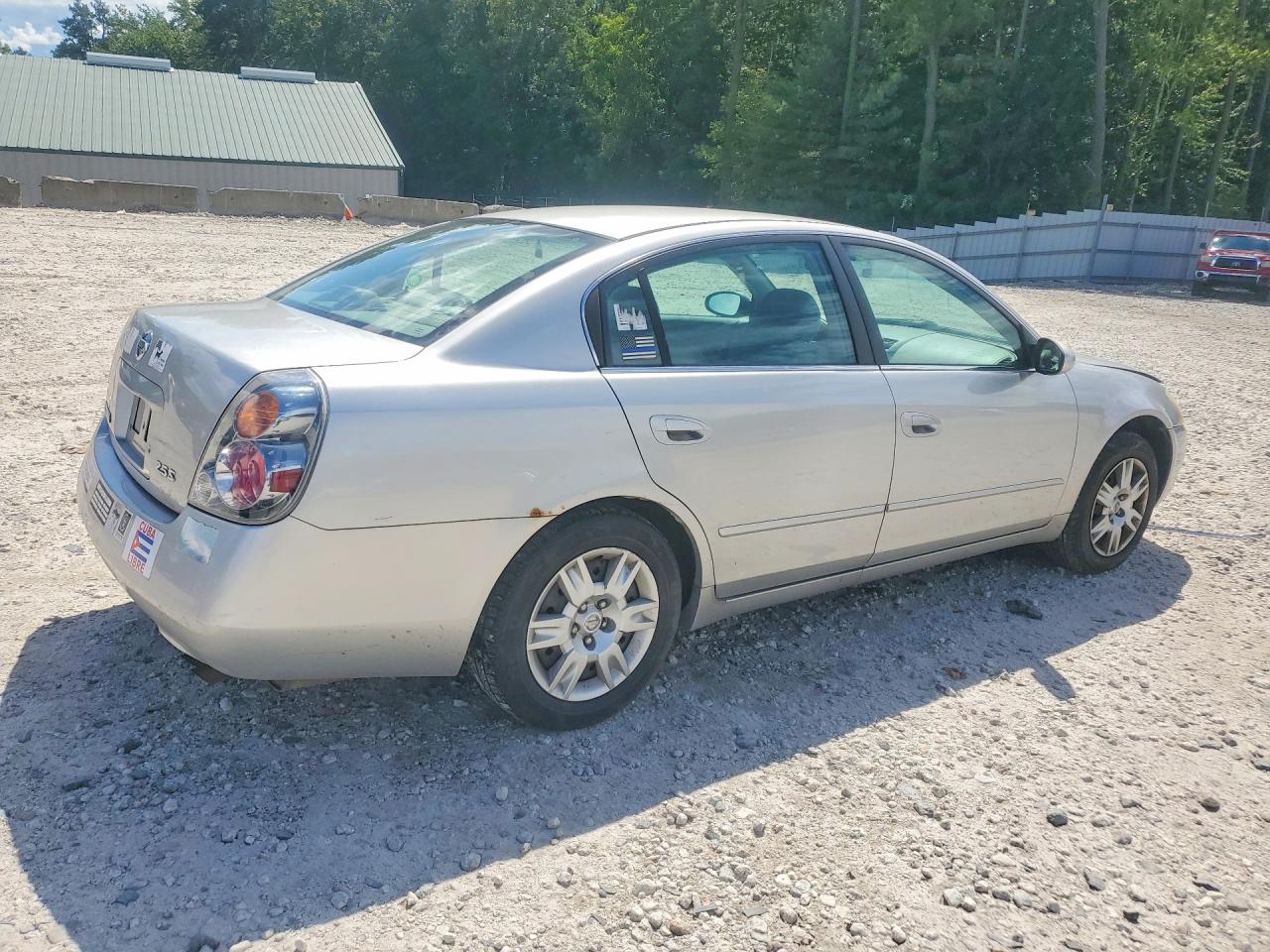 2004 Nissan Altima 2.5 Silver vin: 1N4AL11D04C143463