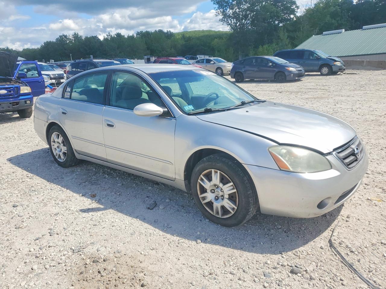 2004 Nissan Altima 2.5 Silver vin: 1N4AL11D04C143463