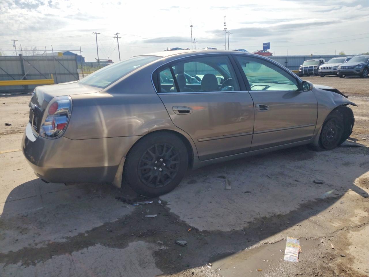 2005 Nissan Altima 2.5 Tan vin: 1N4AL11D05C159177