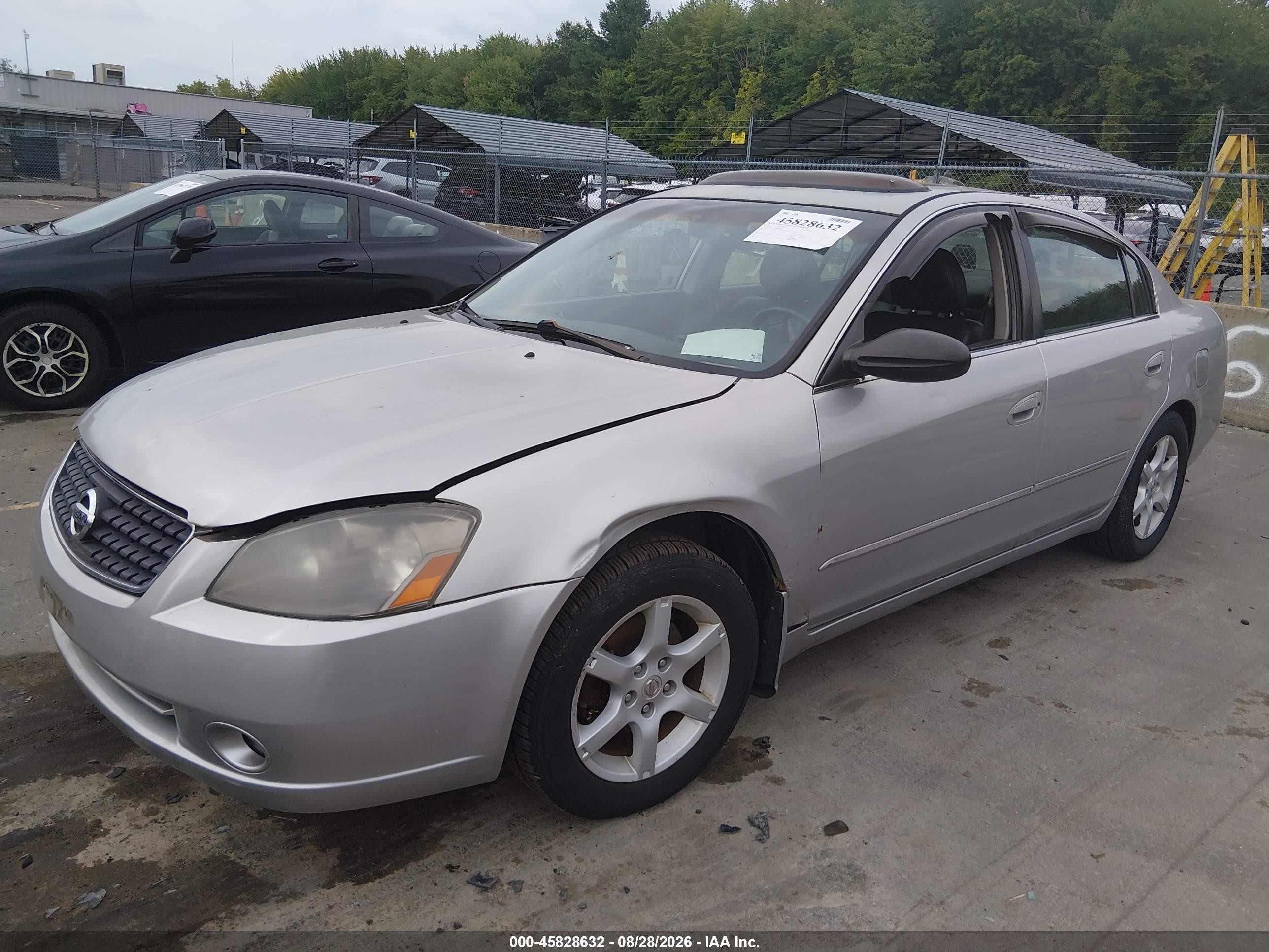 2005 Nissan Altima 2.5 S Серый vin: 1N4AL11D05C339937