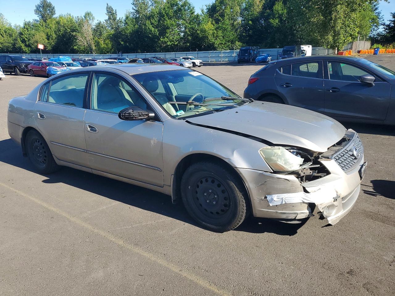 2005 Nissan Altima 2.5 Beige vin: 1N4AL11D05N436933