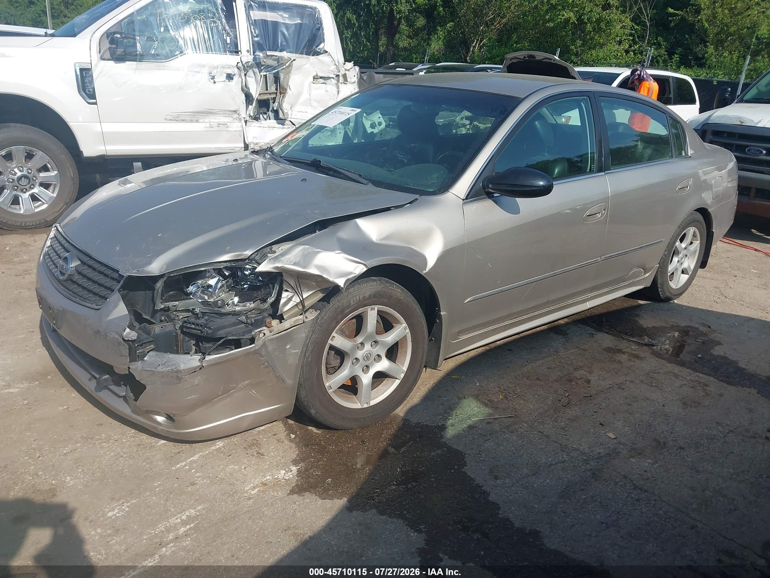2005 Nissan Altima 2.5 S Silver vin: 1N4AL11D05N479068