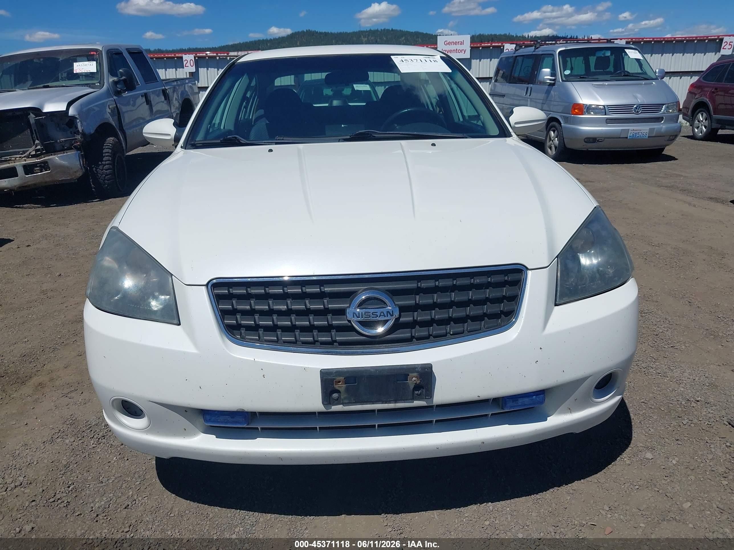 2006 Nissan Altima 2.5 S Белый vin: 1N4AL11D06C186168