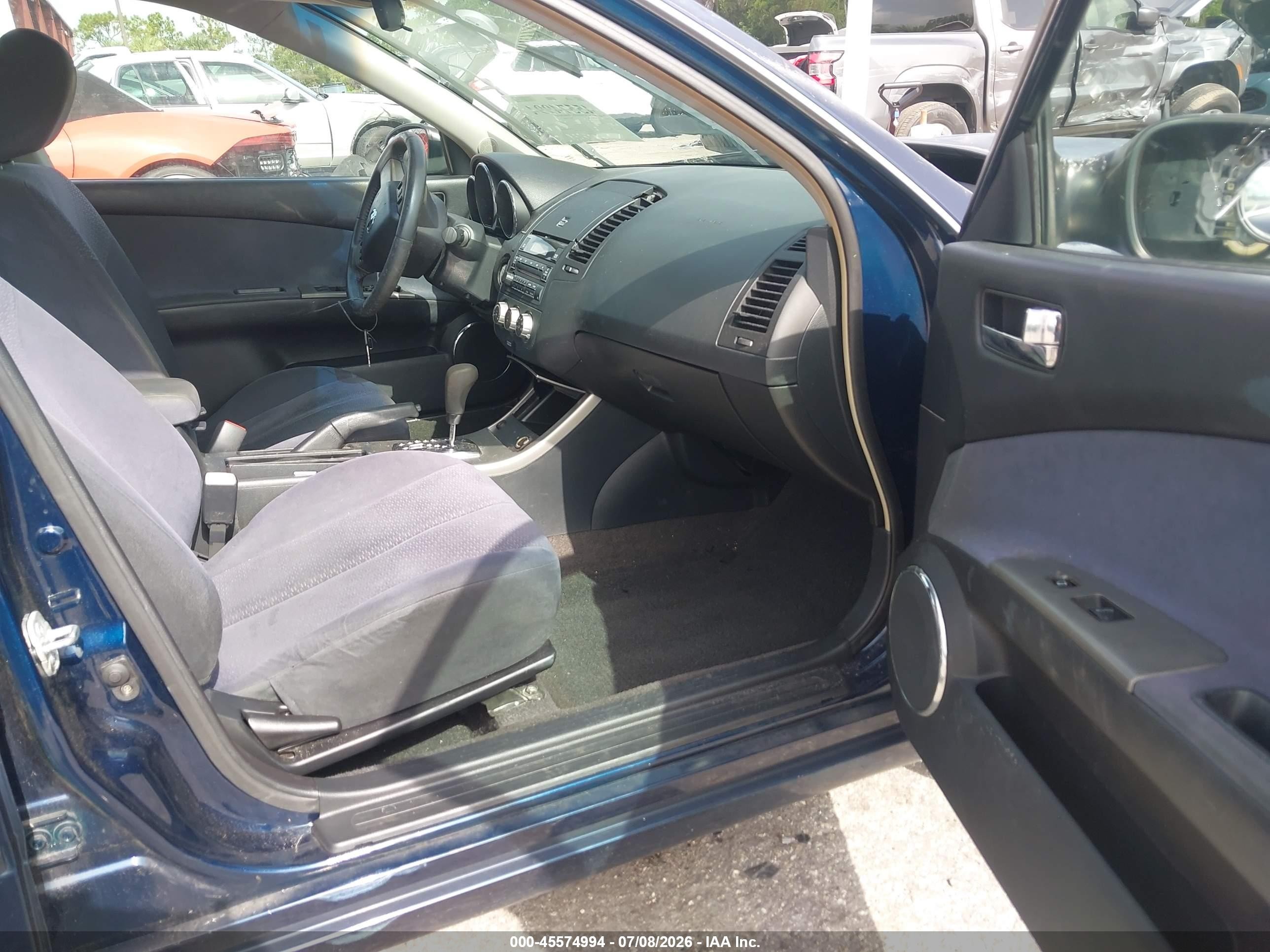 2006 Nissan Altima 2.5 S Blue vin: 1N4AL11D06C226779